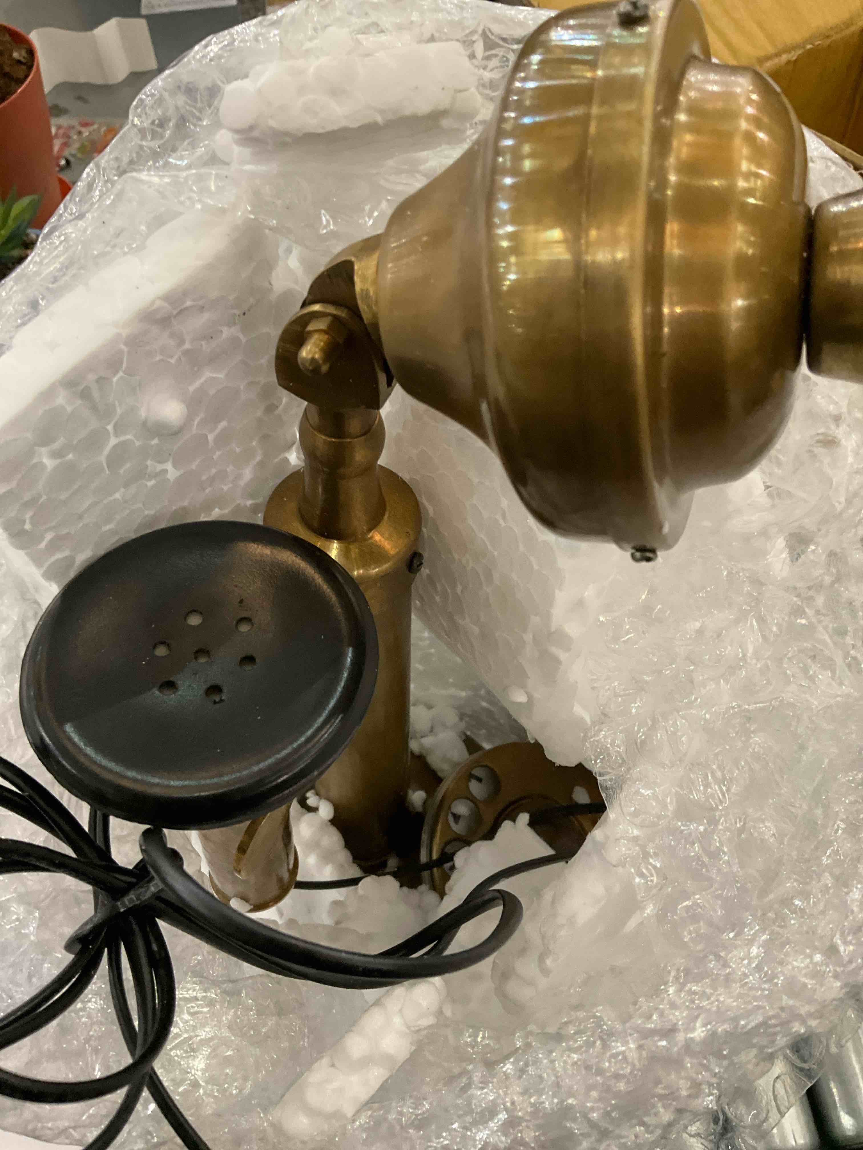 https://s3.amazonaws.com/lotting-images-prod/BargainHunt/EXS01387141_1718126079108.jpeg