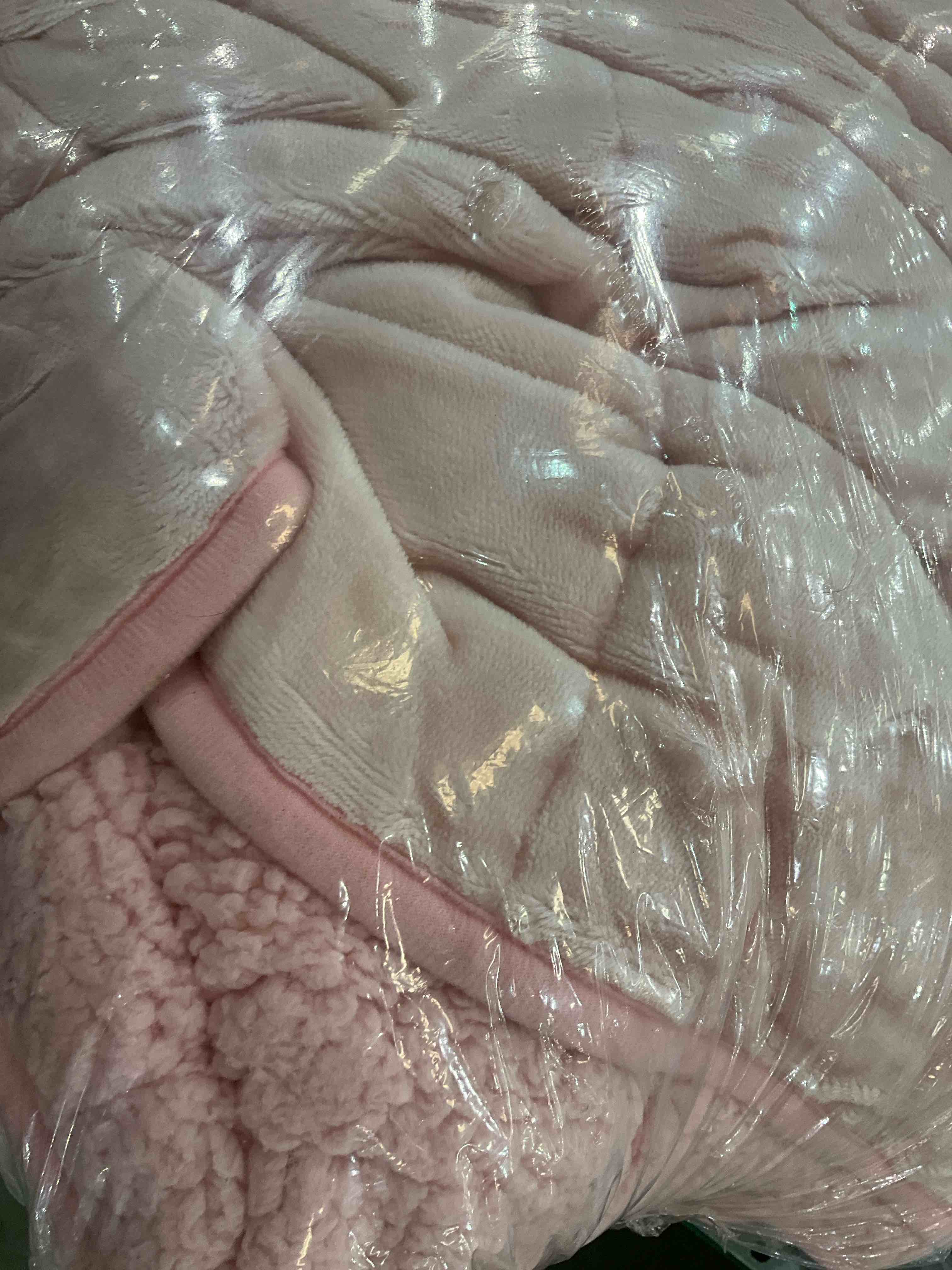 https://s3.amazonaws.com/lotting-images-prod/BargainHunt/EXS01387143_1718126329410.jpeg