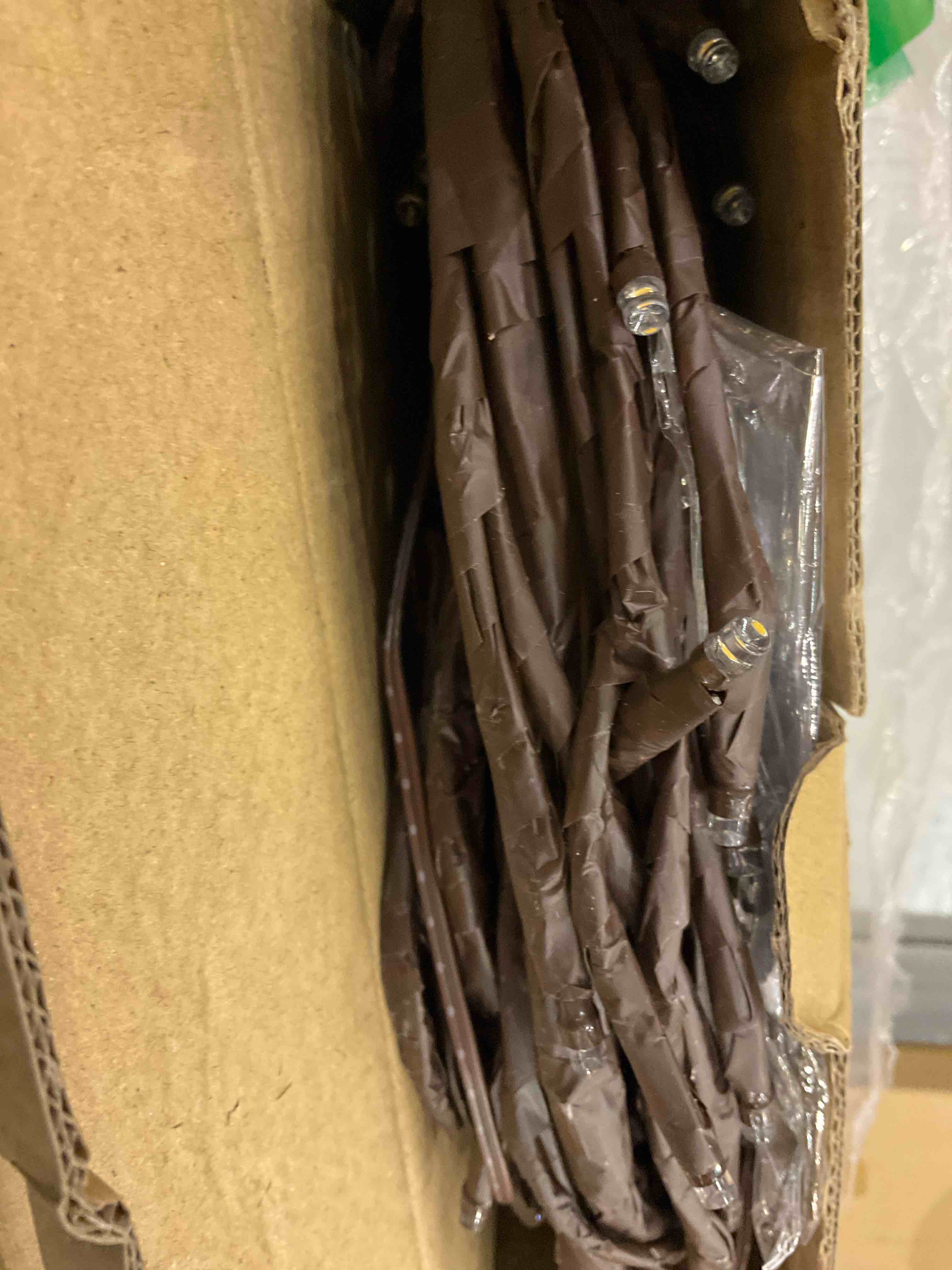 https://s3.amazonaws.com/lotting-images-prod/BargainHunt/EXS01387182_1718195929126.jpeg