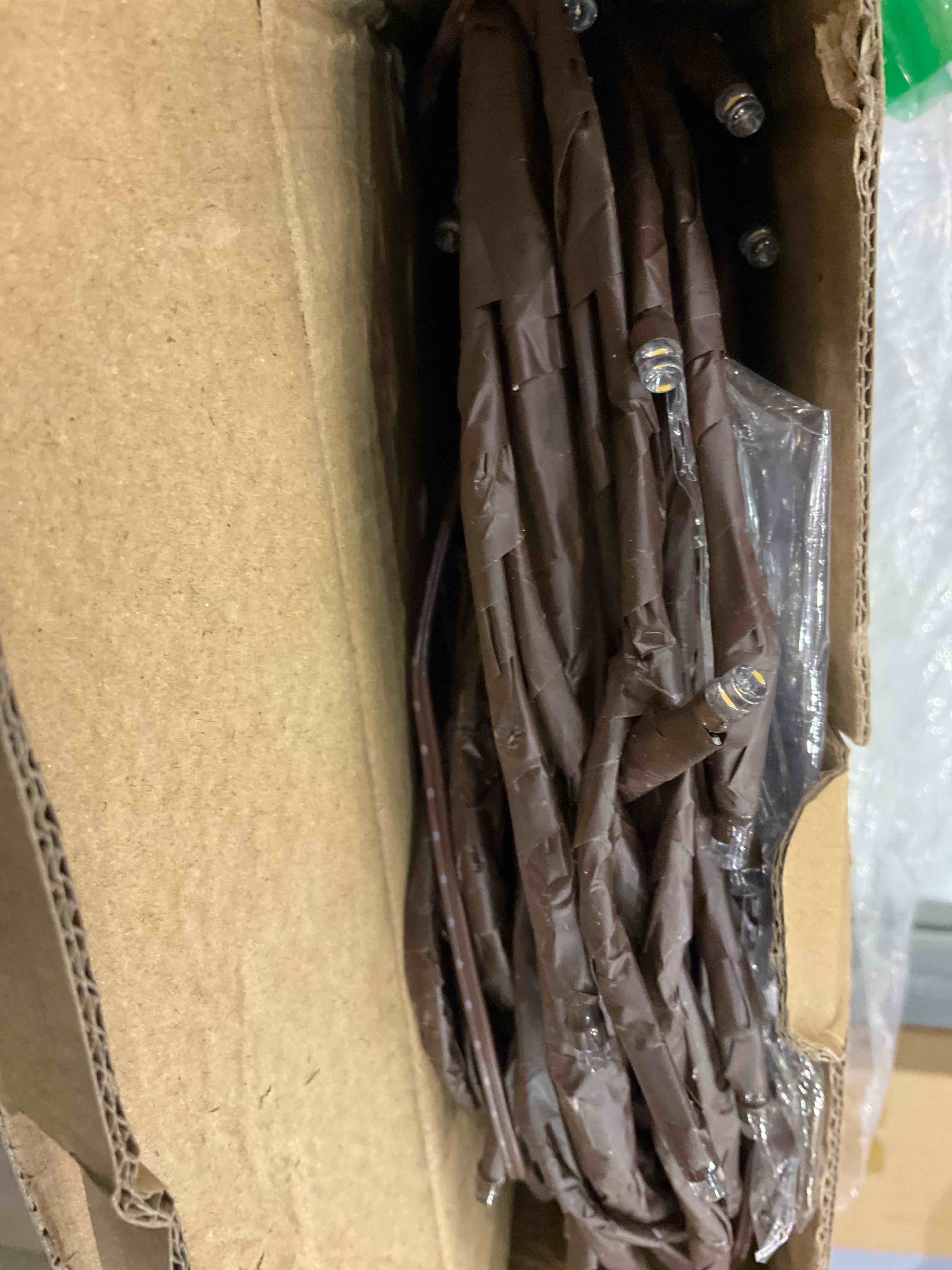 https://s3.amazonaws.com/lotting-images-prod/BargainHunt/EXS01387182_1718195930062.jpeg