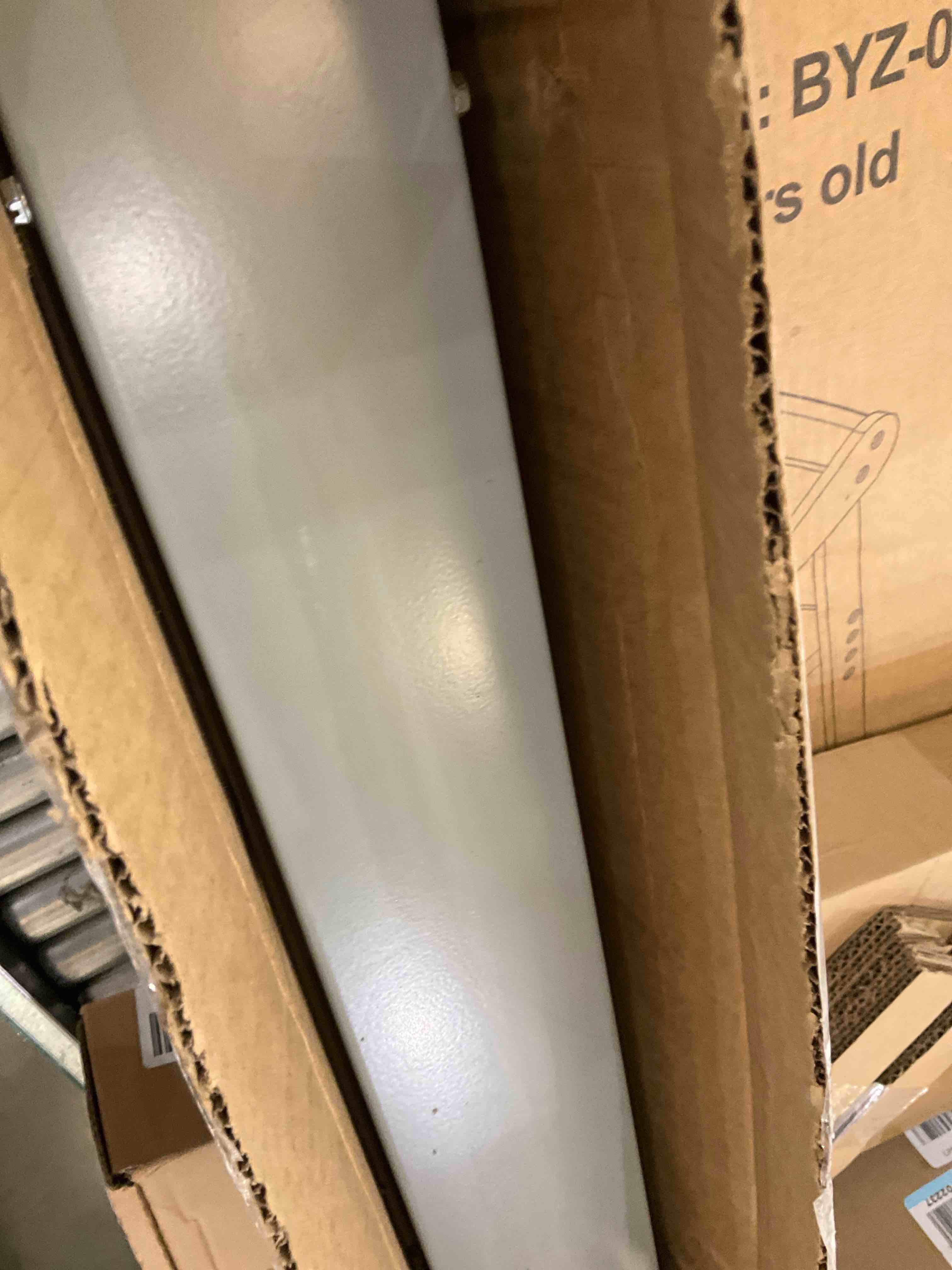 https://s3.amazonaws.com/lotting-images-prod/BargainHunt/EXS01387248_1718218080574.jpeg