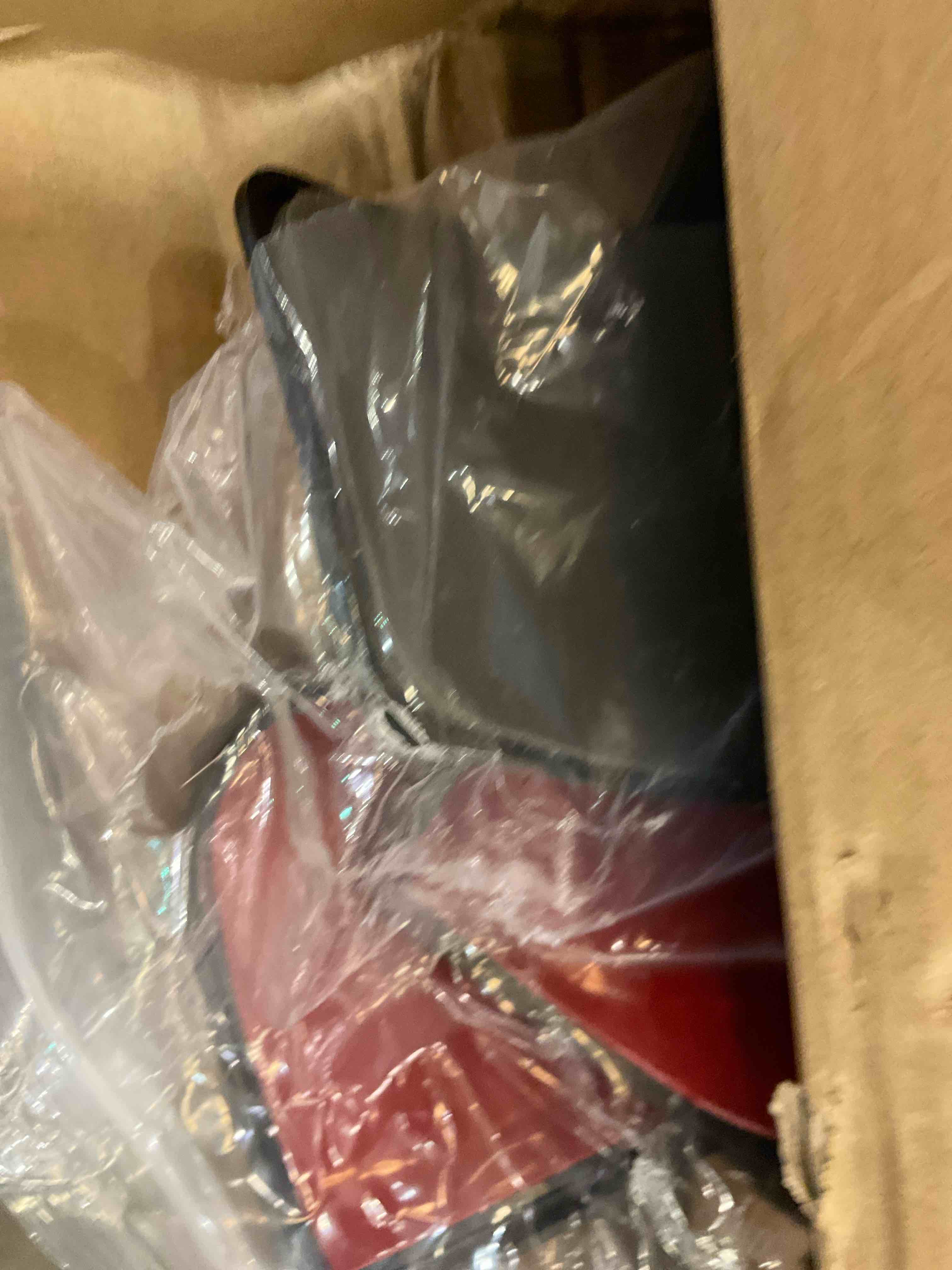 https://s3.amazonaws.com/lotting-images-prod/BargainHunt/EXS01387327_1718298605681.jpeg