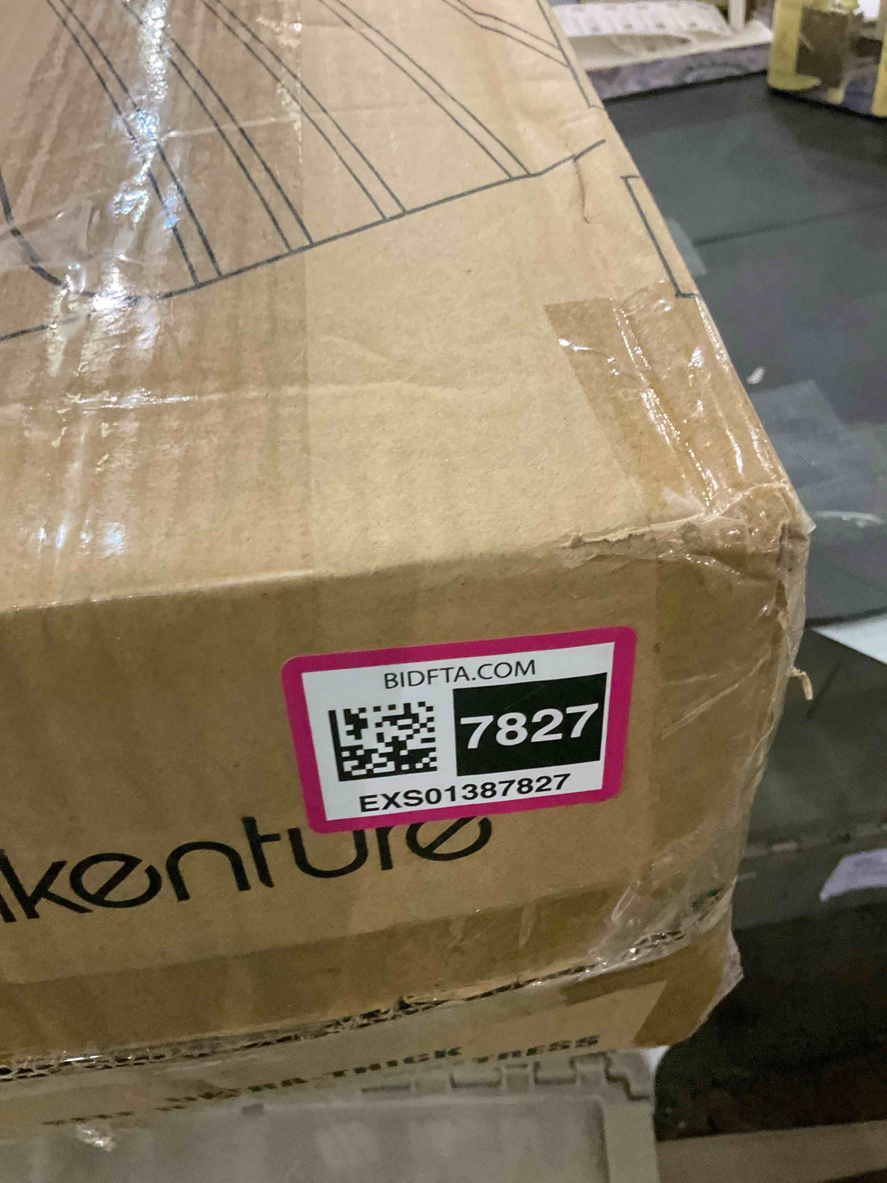 https://s3.amazonaws.com/lotting-images-prod/BargainHunt/EXS01387827_1718885080069.jpeg