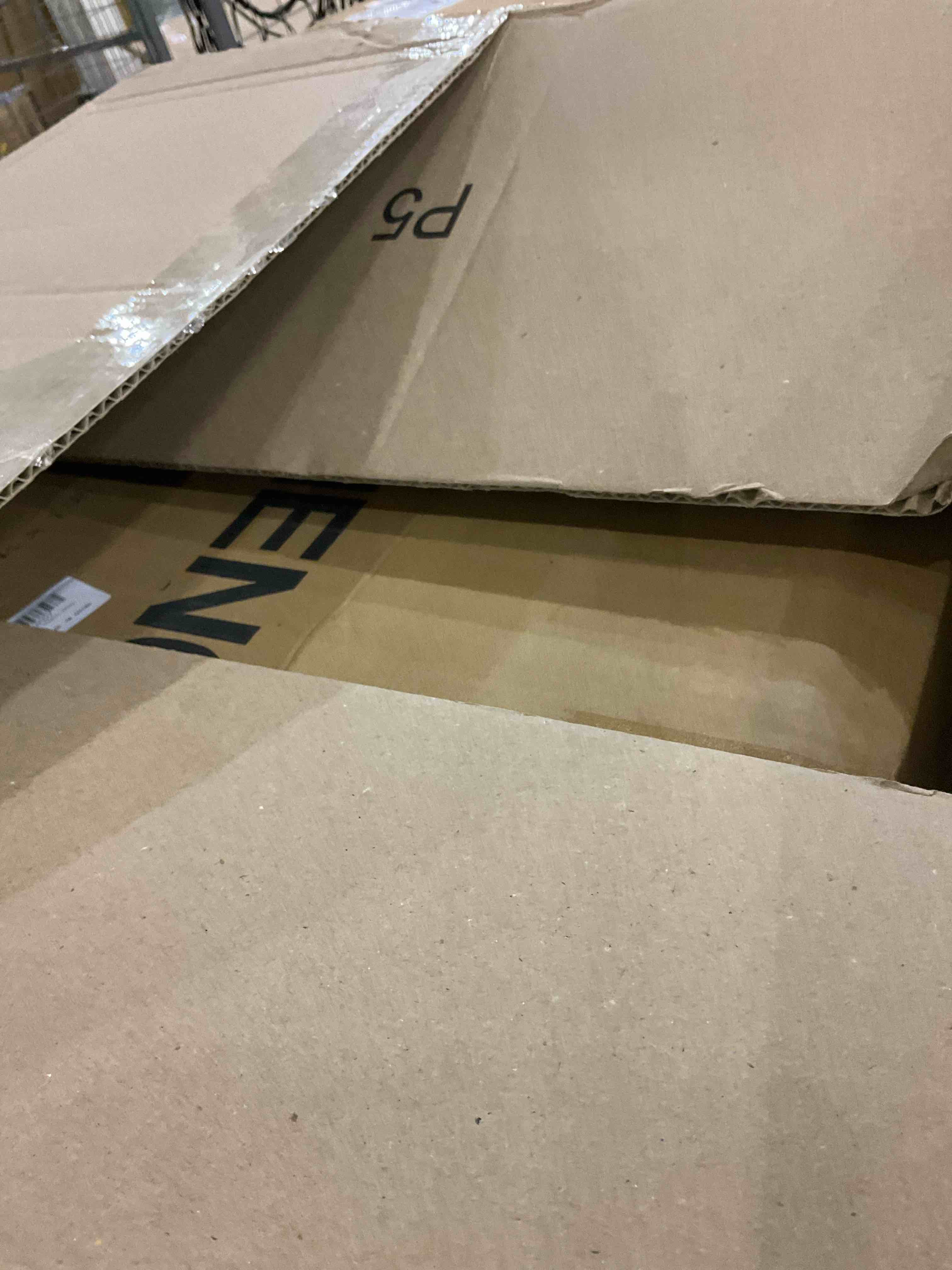 https://s3.amazonaws.com/lotting-images-prod/BargainHunt/EXS01388121_1721648960956.jpeg