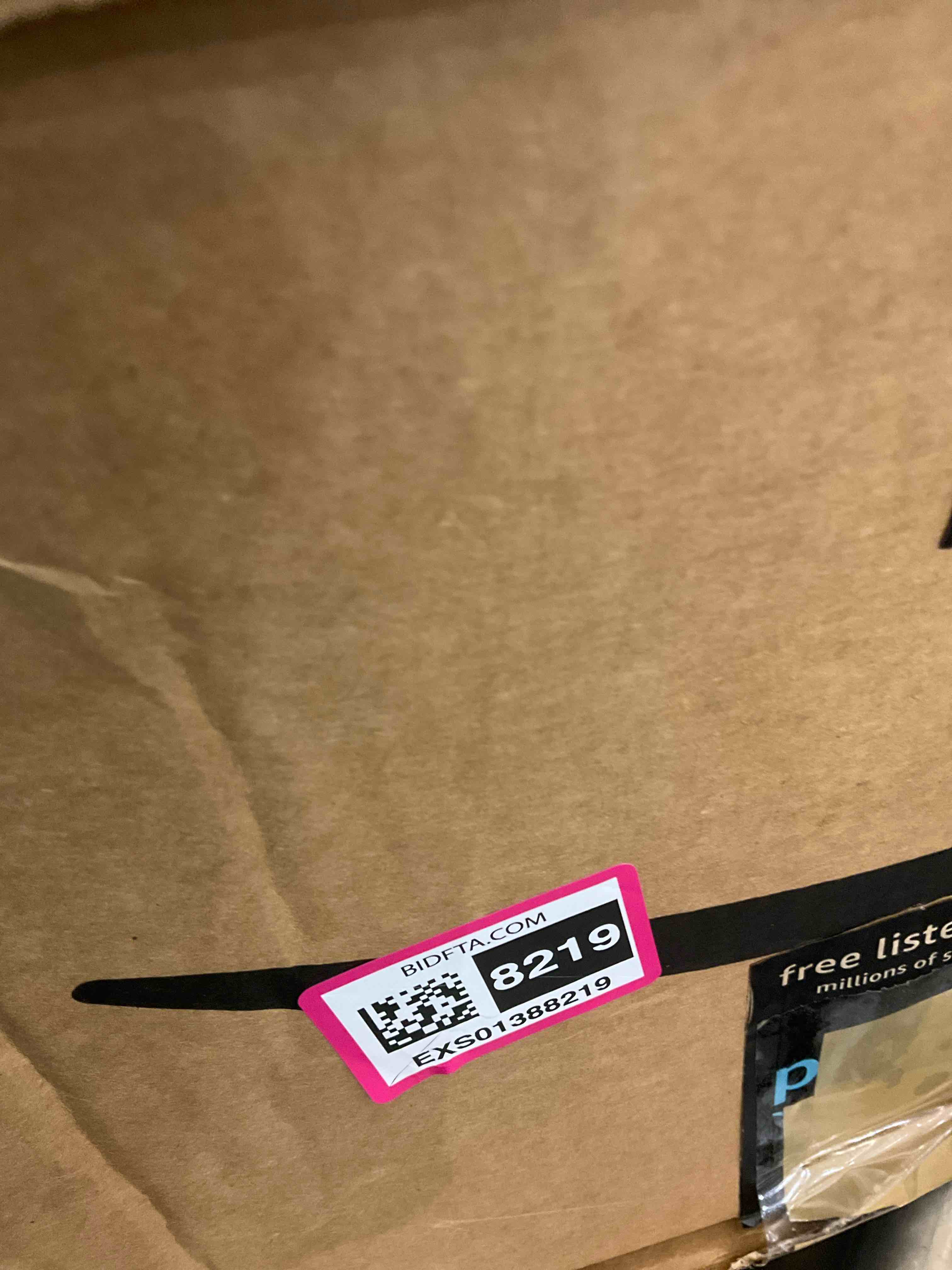 https://s3.amazonaws.com/lotting-images-prod/BargainHunt/EXS01388219_1721670189624.jpeg