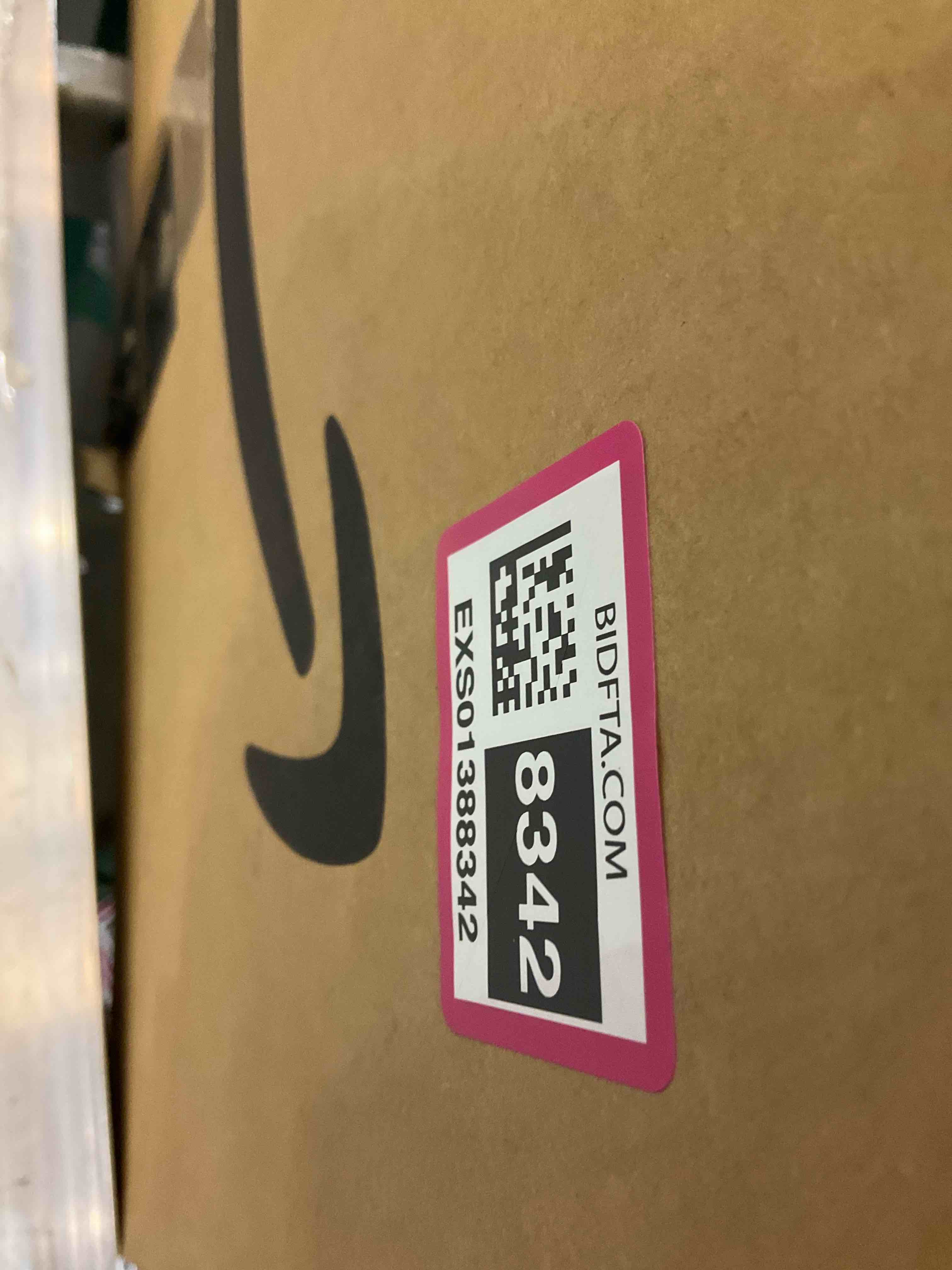 https://s3.amazonaws.com/lotting-images-prod/BargainHunt/EXS01388342_1721753438281.jpeg