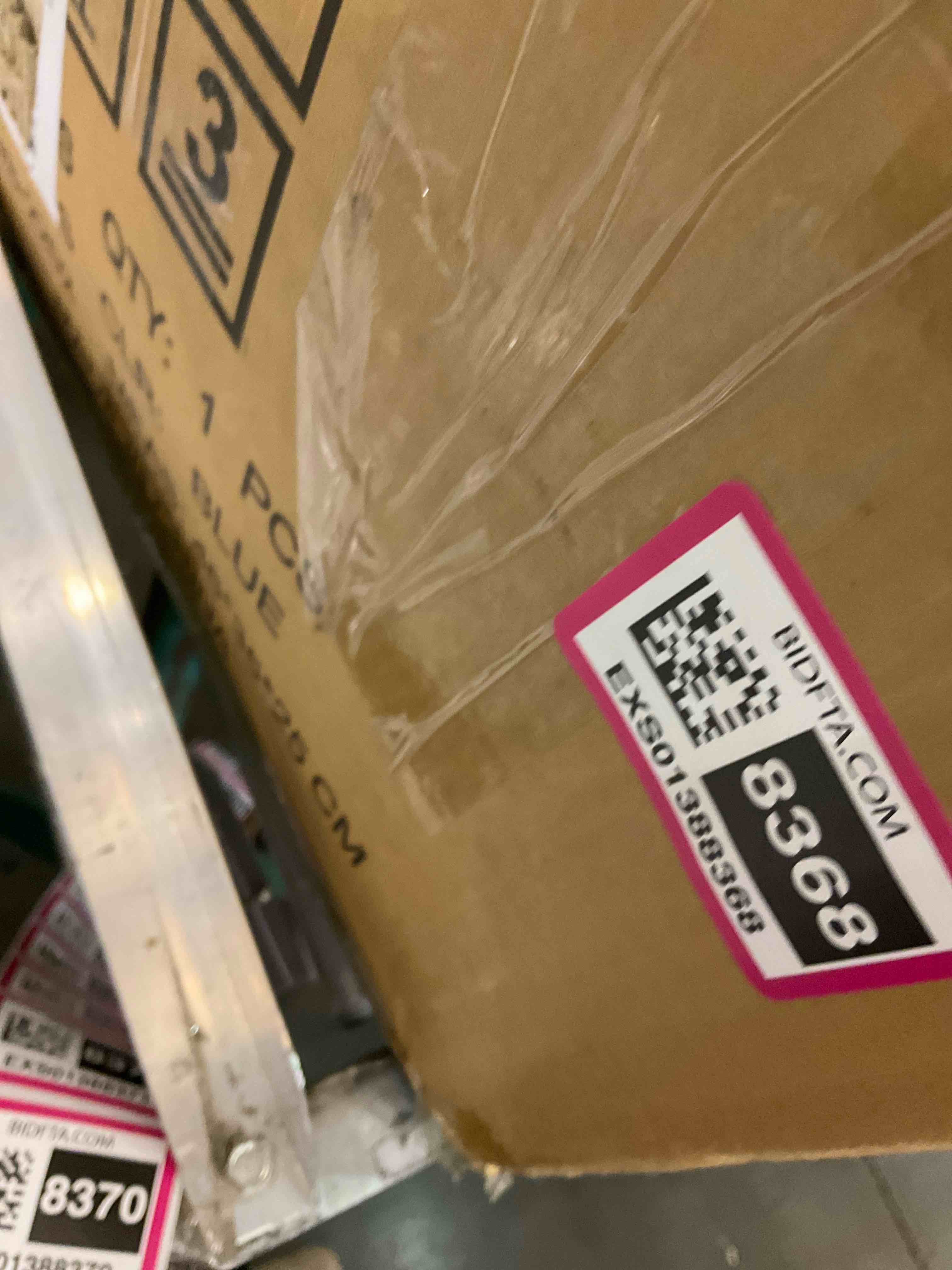 https://s3.amazonaws.com/lotting-images-prod/BargainHunt/EXS01388368_1721756940824.jpeg