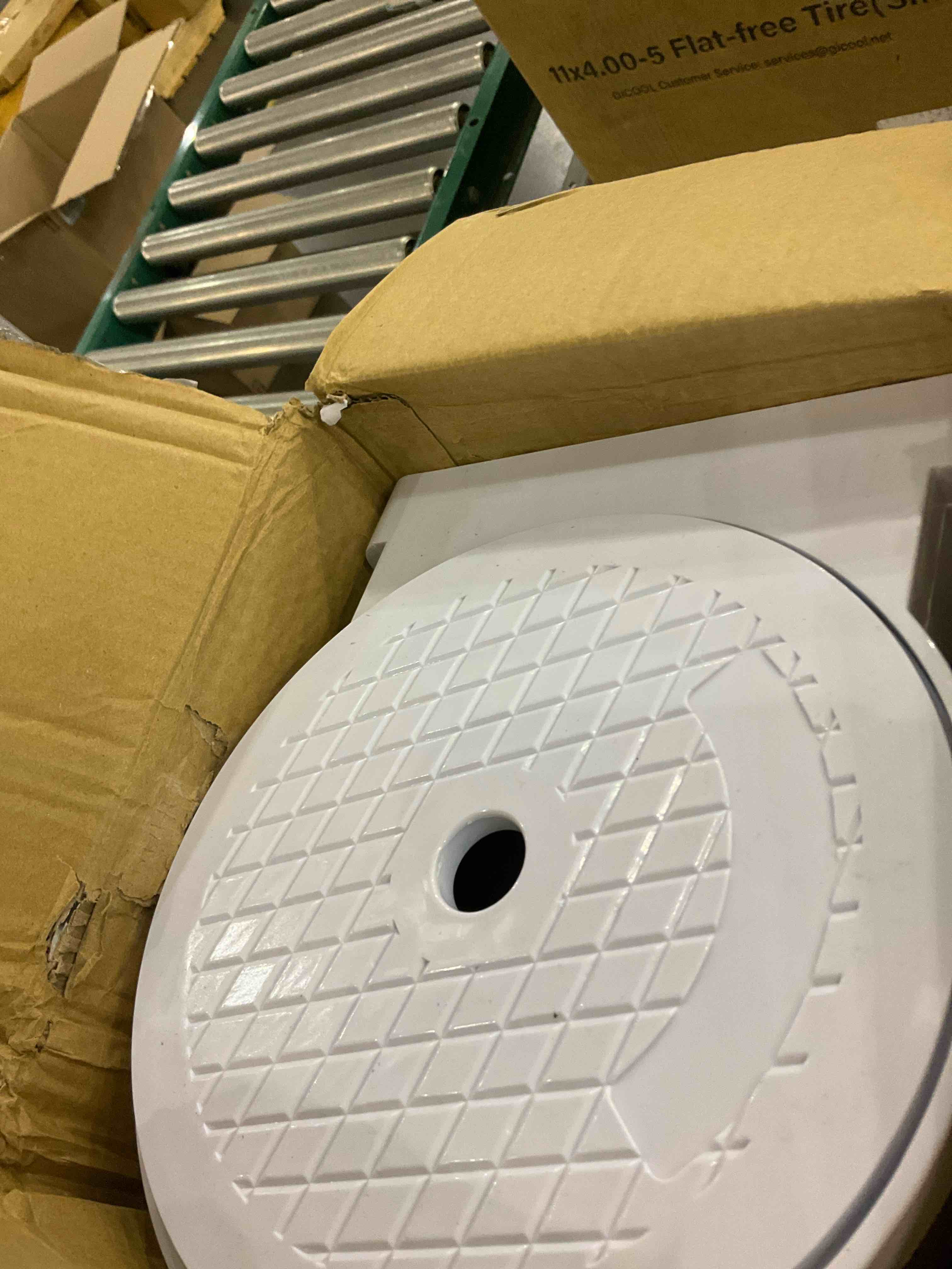 https://s3.amazonaws.com/lotting-images-prod/BargainHunt/EXS01388425_1721823279406.jpeg