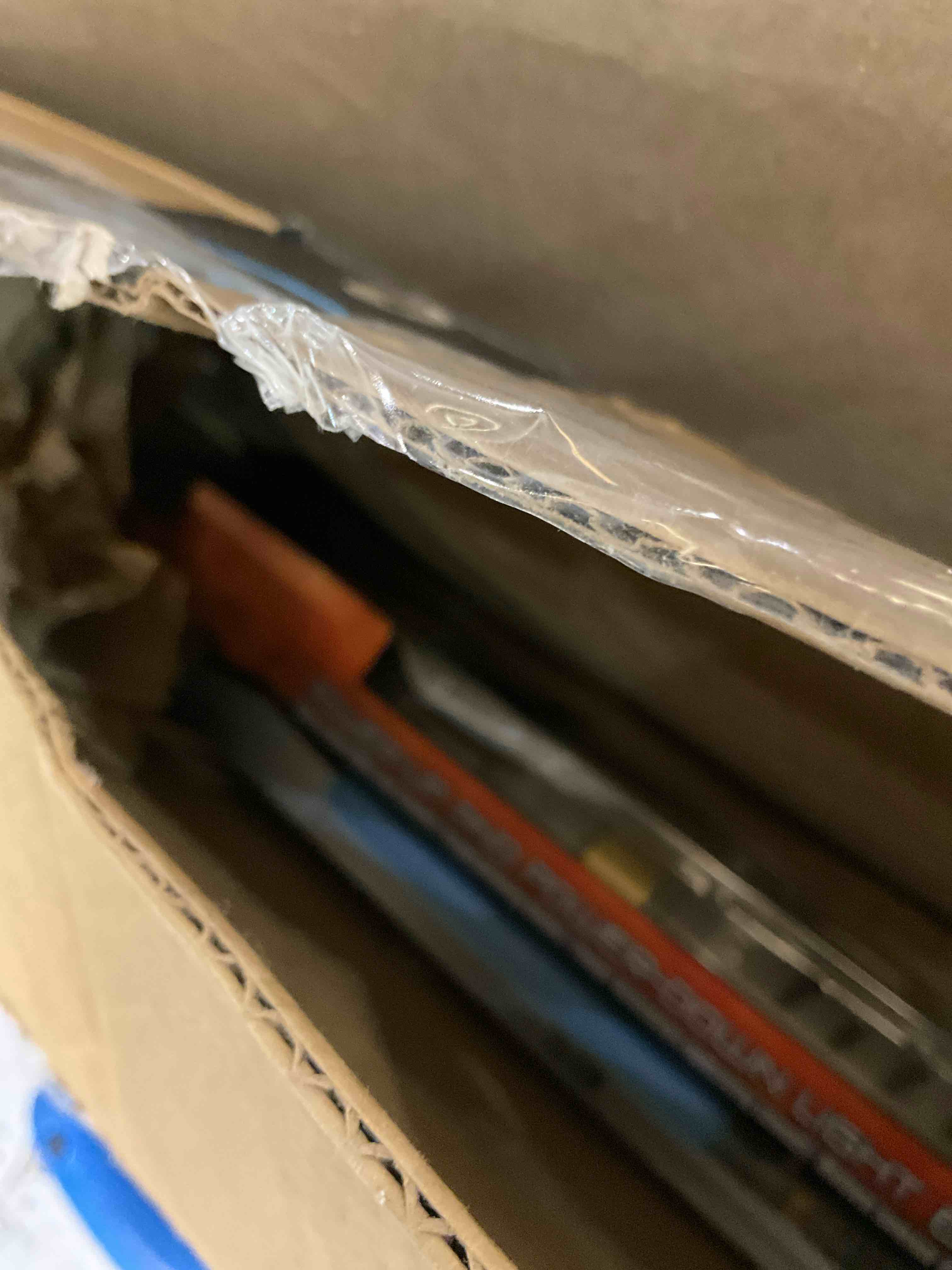 https://s3.amazonaws.com/lotting-images-prod/BargainHunt/EXS01388482_1721846124482.jpeg