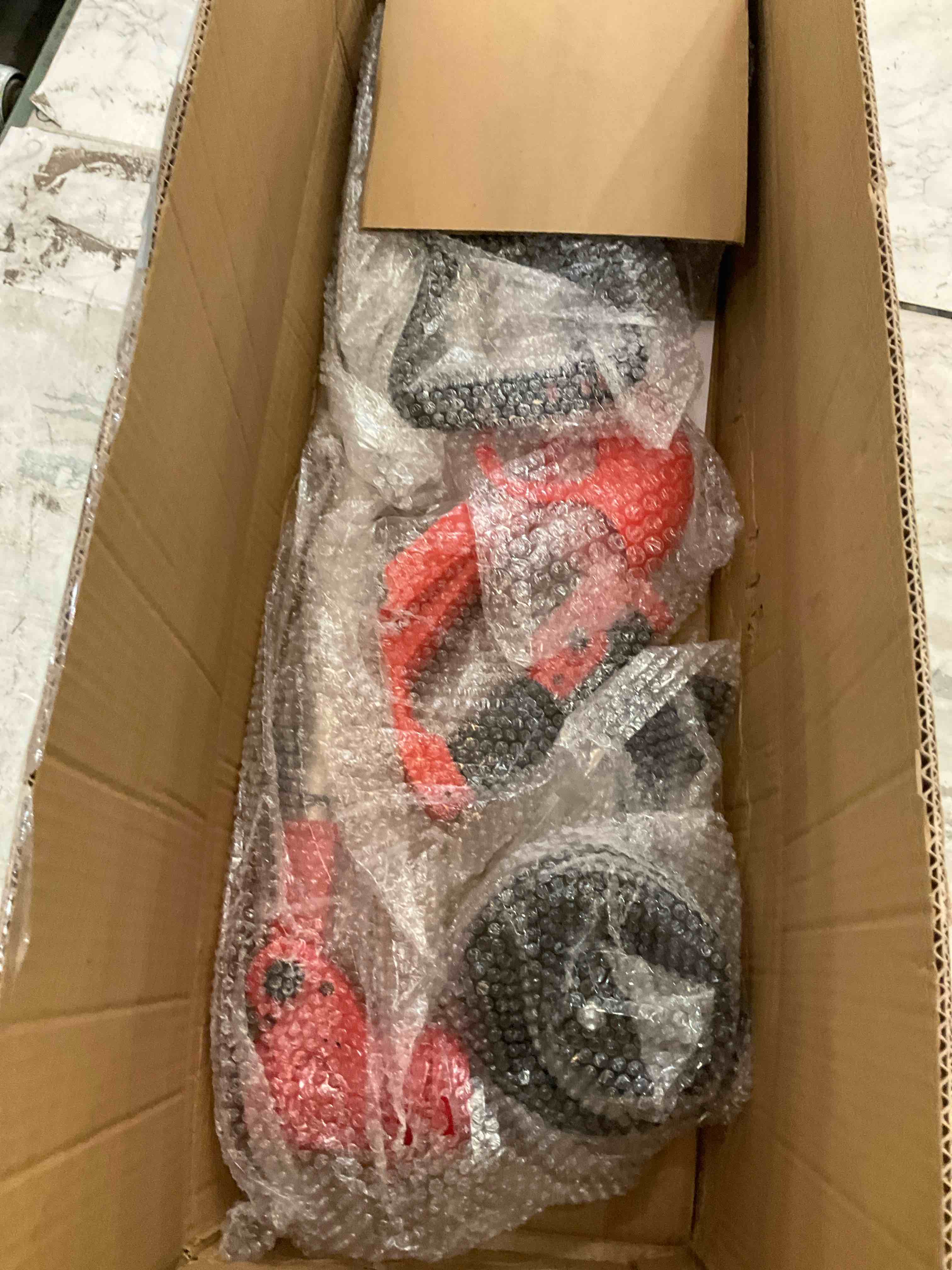 https://s3.amazonaws.com/lotting-images-prod/BargainHunt/EXS01388506_1717780497831.jpeg