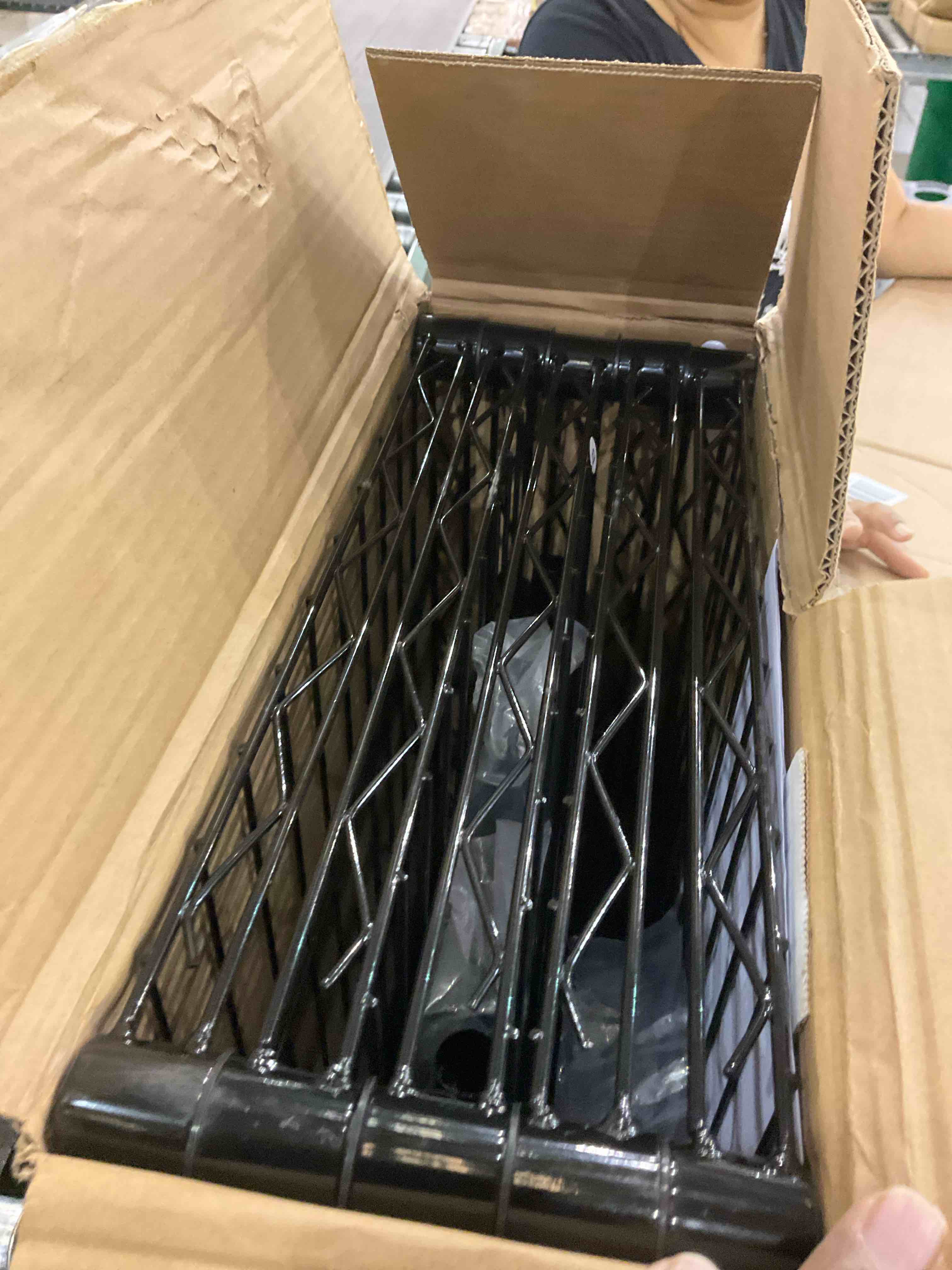 https://s3.amazonaws.com/lotting-images-prod/BargainHunt/EXS01388583_1718106561224.jpeg