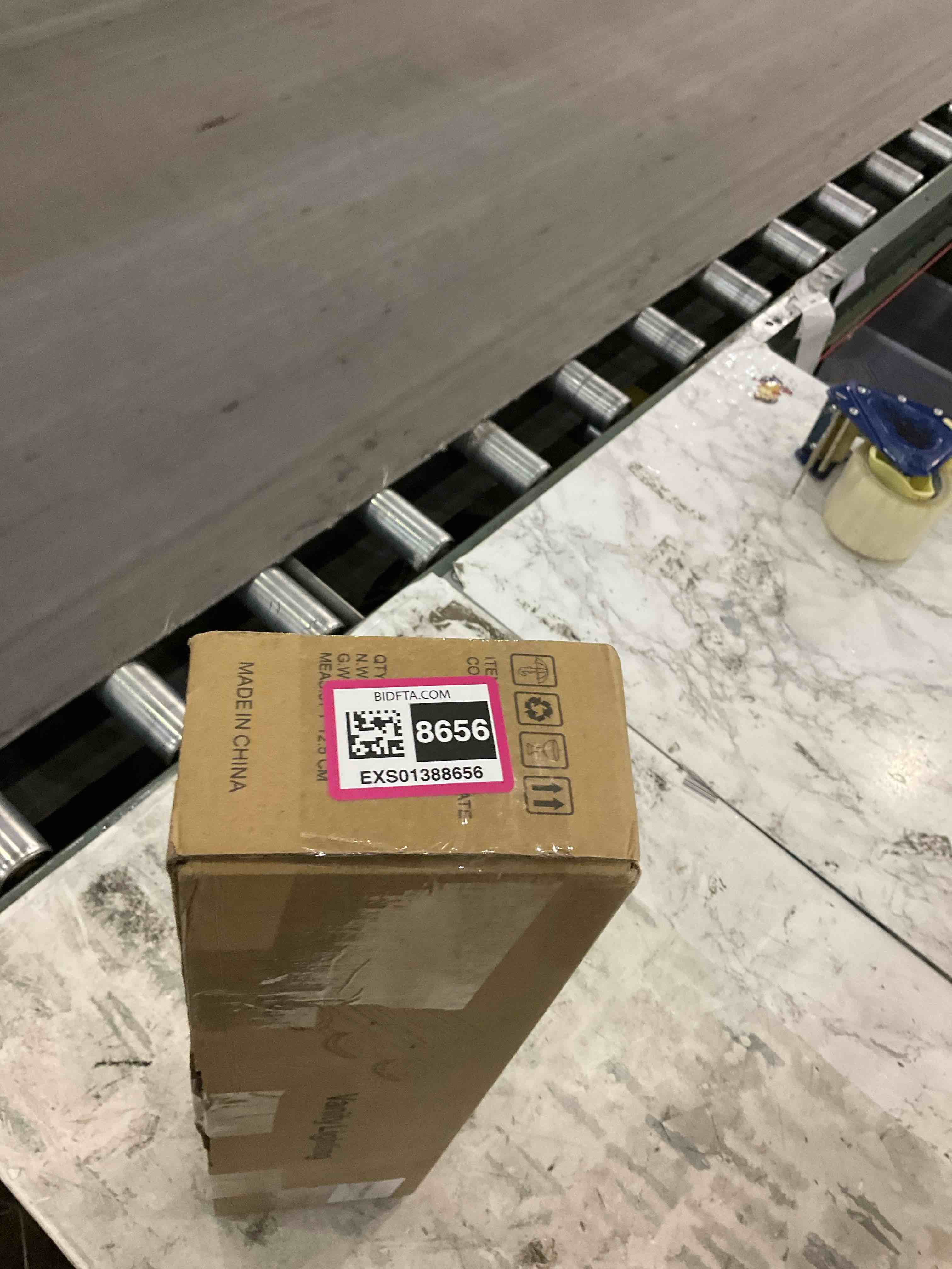 https://s3.amazonaws.com/lotting-images-prod/BargainHunt/EXS01388656_1718191712332.jpeg