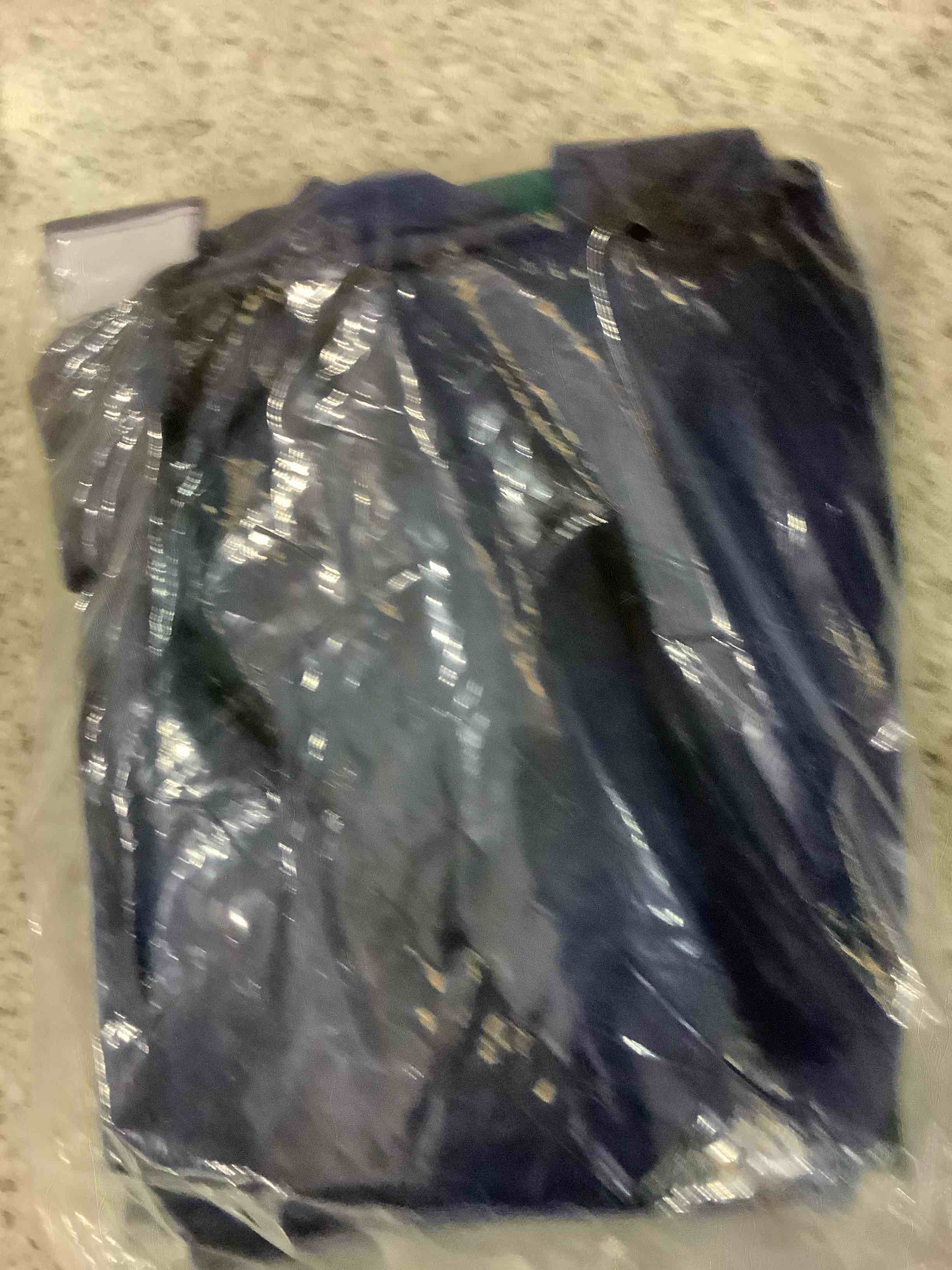https://s3.amazonaws.com/lotting-images-prod/BargainHunt/EXS01388809_1721746692087.jpeg