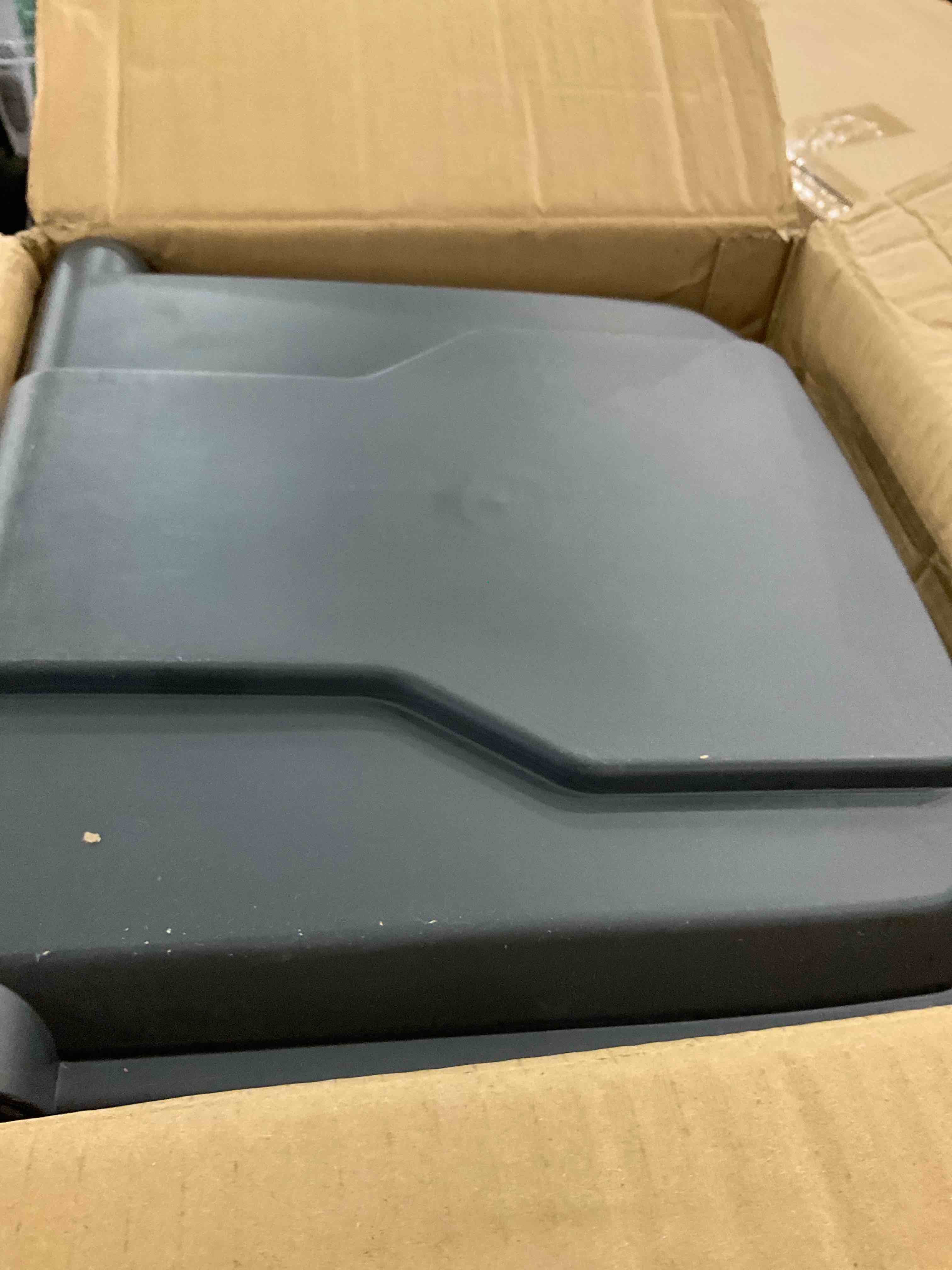 https://s3.amazonaws.com/lotting-images-prod/BargainHunt/EXS01389106_1721934237937.jpeg