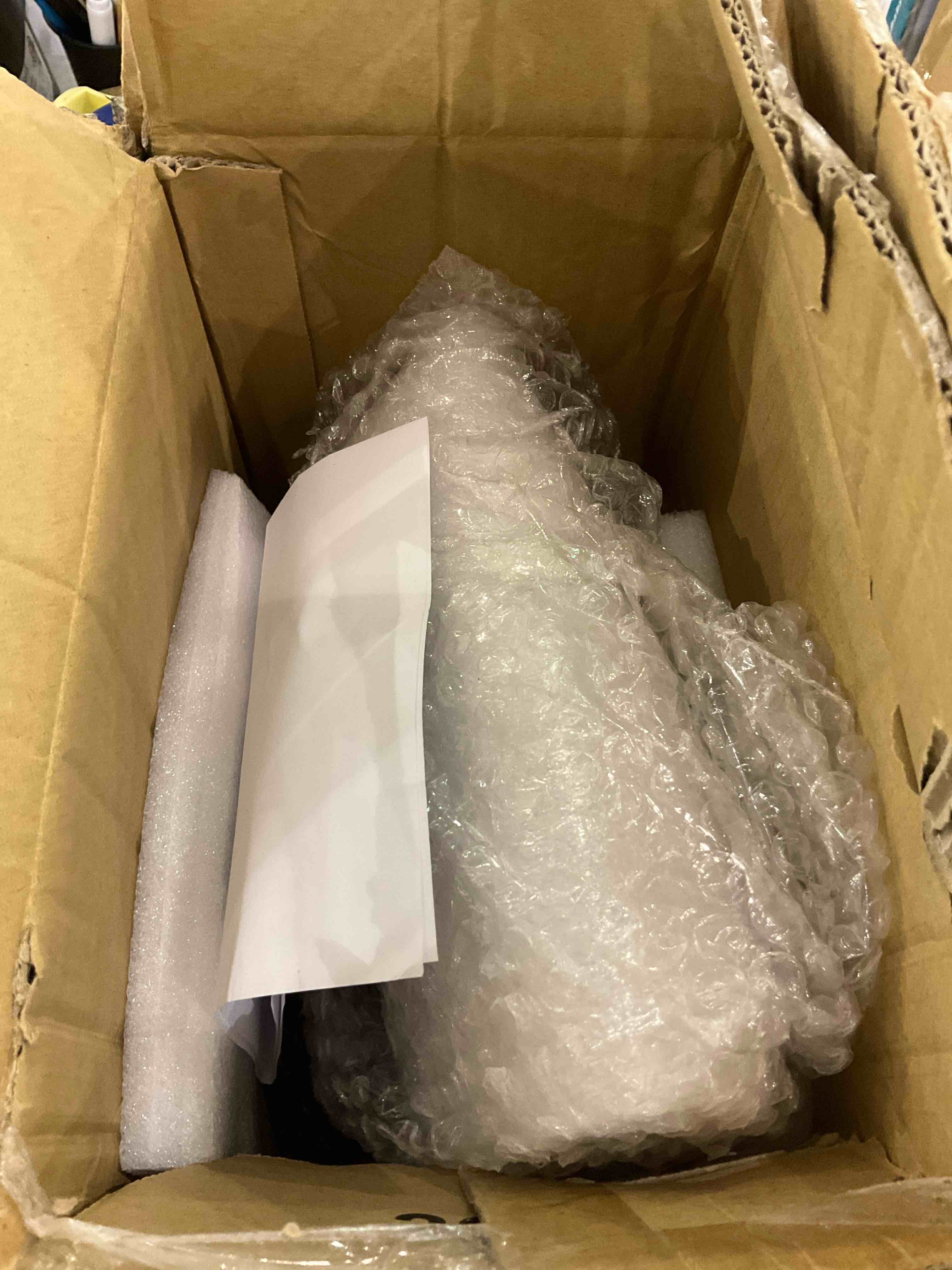 https://s3.amazonaws.com/lotting-images-prod/BargainHunt/EXS01389204_1722259691497.jpeg