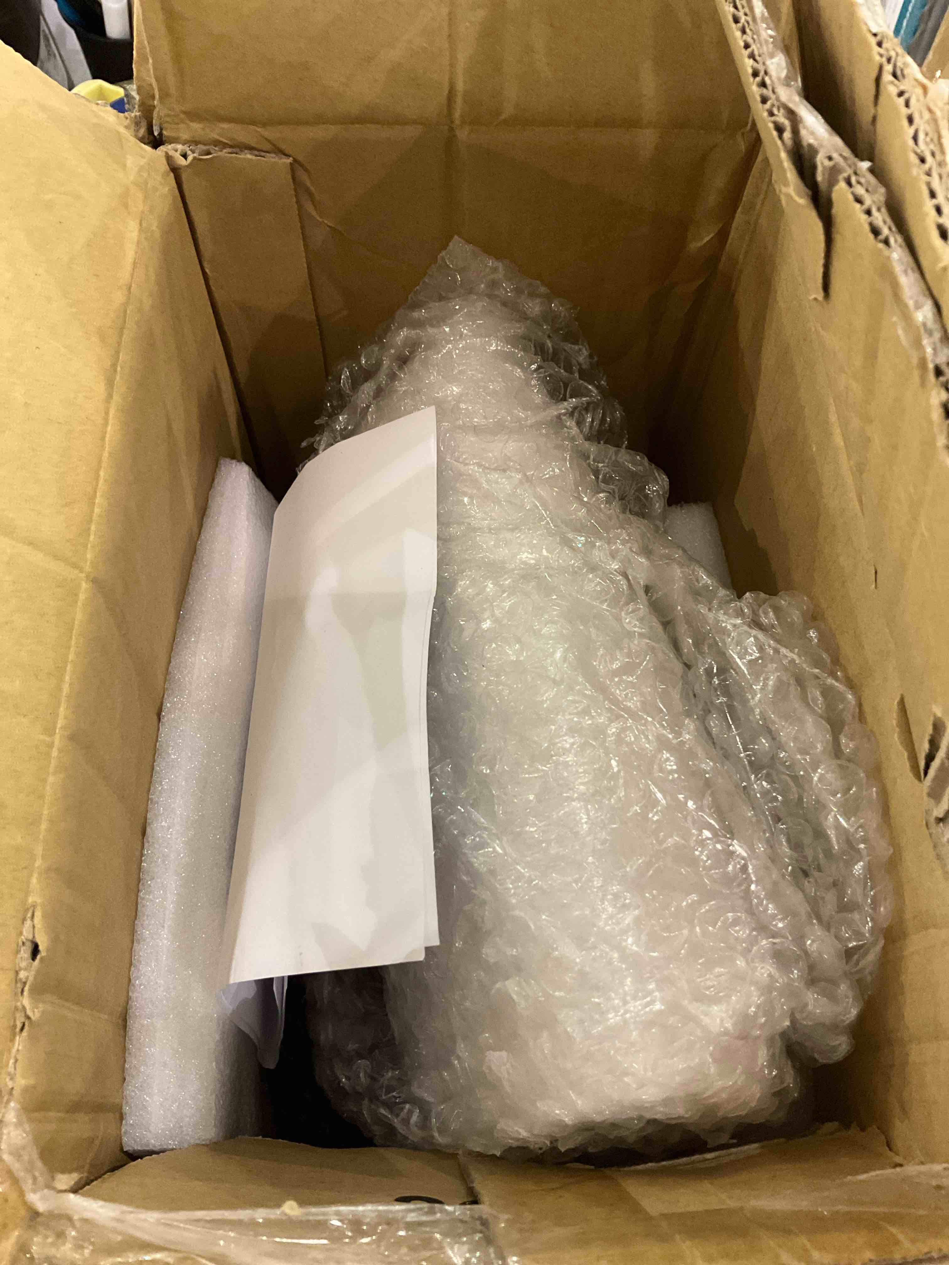 https://s3.amazonaws.com/lotting-images-prod/BargainHunt/EXS01389204_1722259692551.jpeg