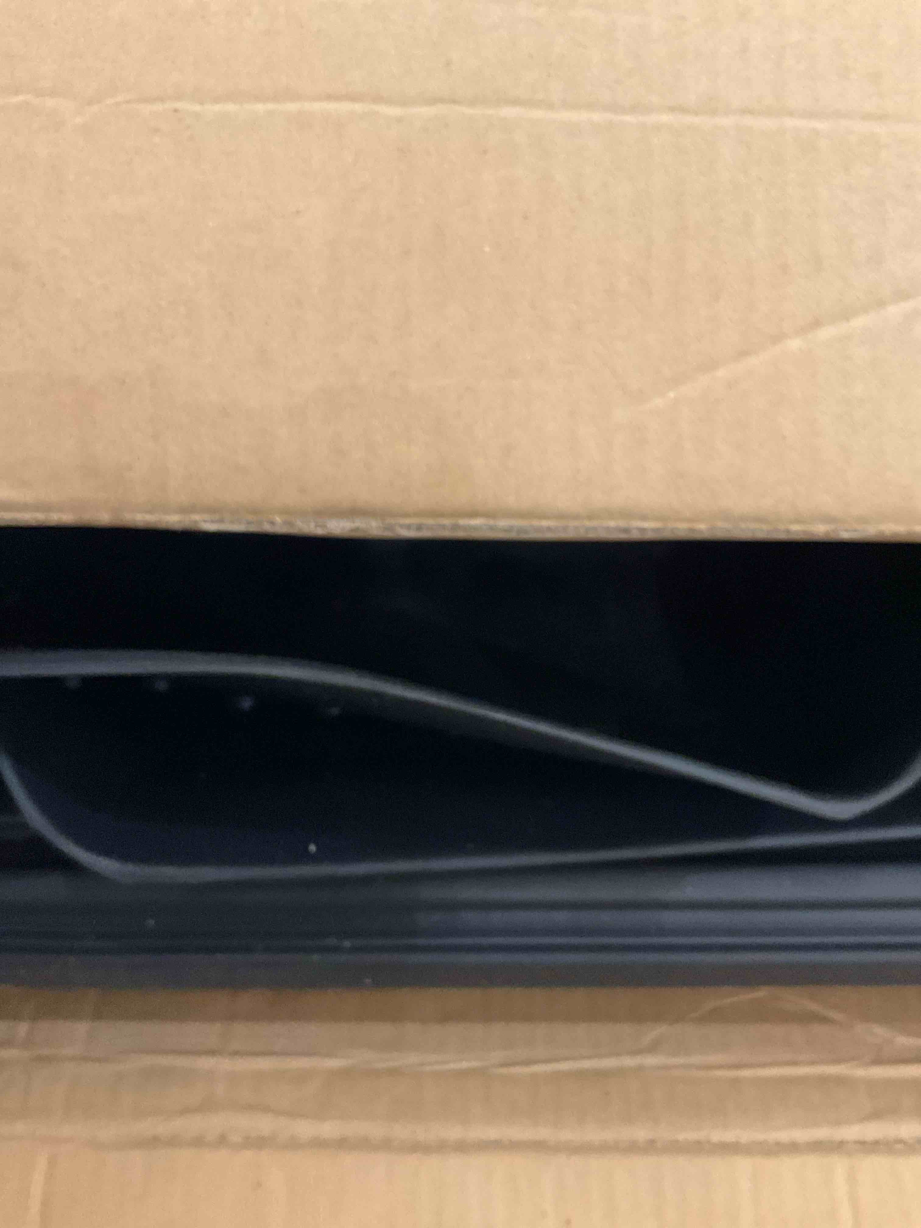 https://s3.amazonaws.com/lotting-images-prod/BargainHunt/EXS01389282_1722273414322.jpeg