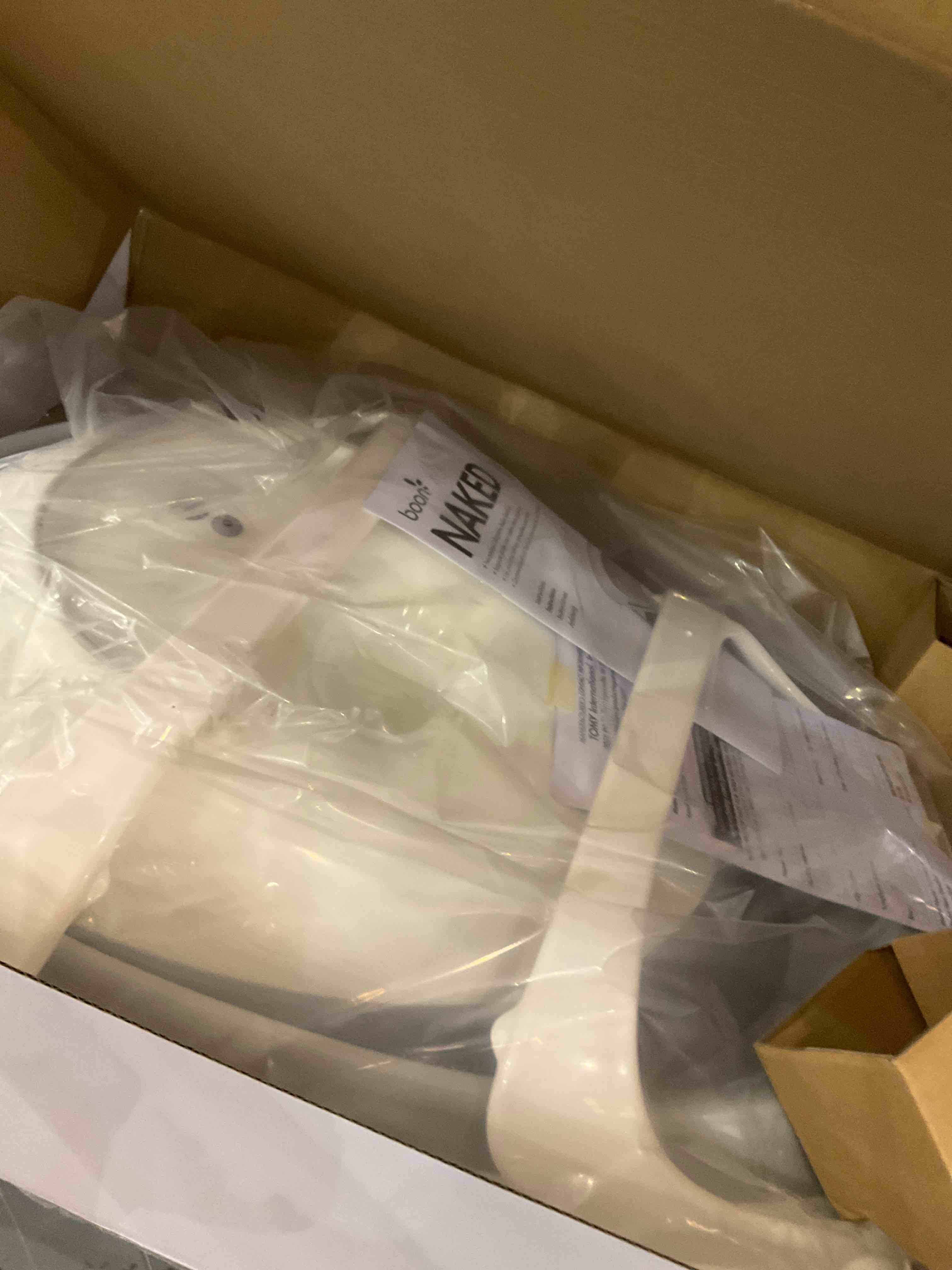 https://s3.amazonaws.com/lotting-images-prod/BargainHunt/EXS01389310_1722278259142.jpeg