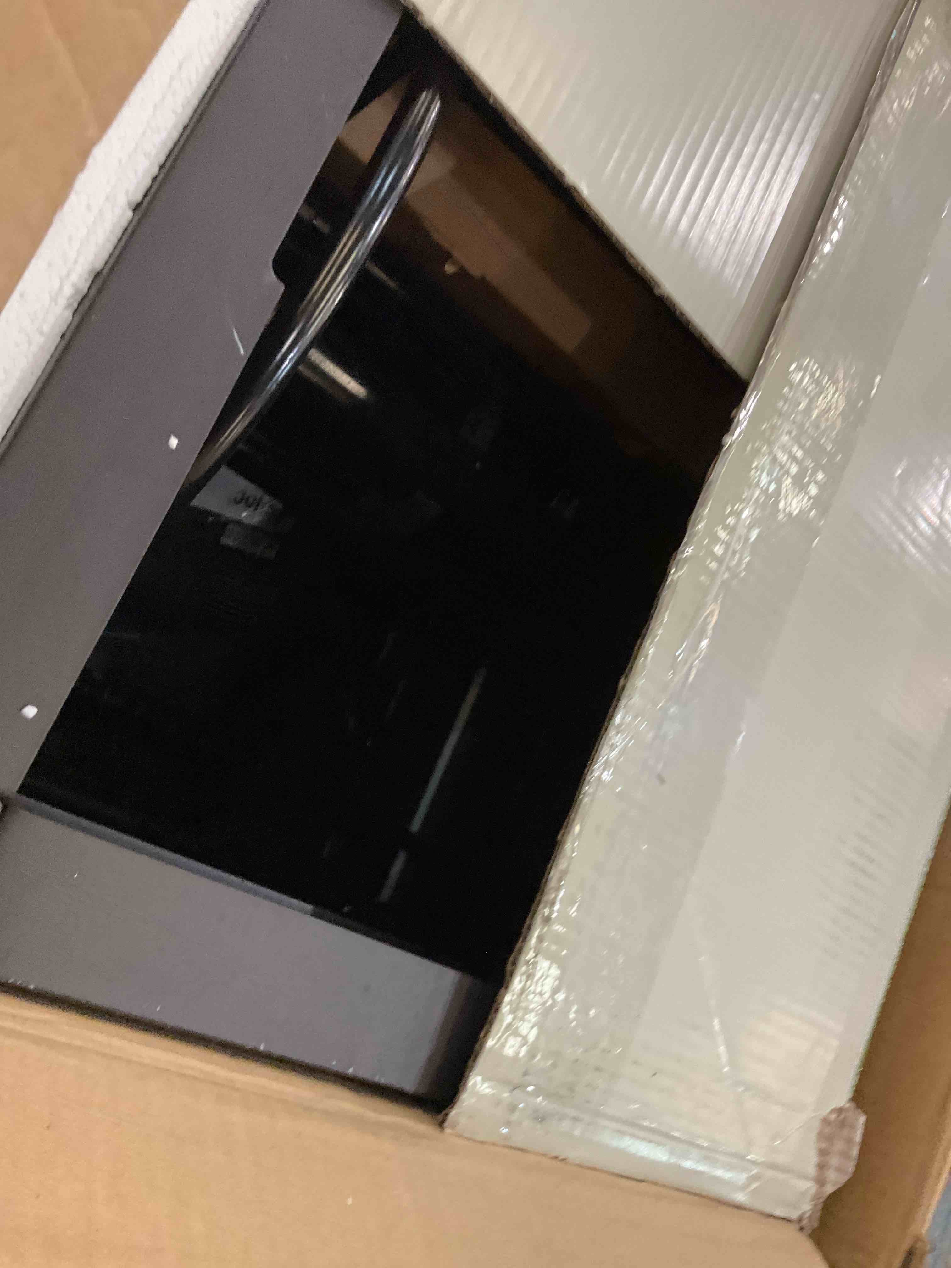 https://s3.amazonaws.com/lotting-images-prod/BargainHunt/EXS01389414_1722354013359.jpeg
