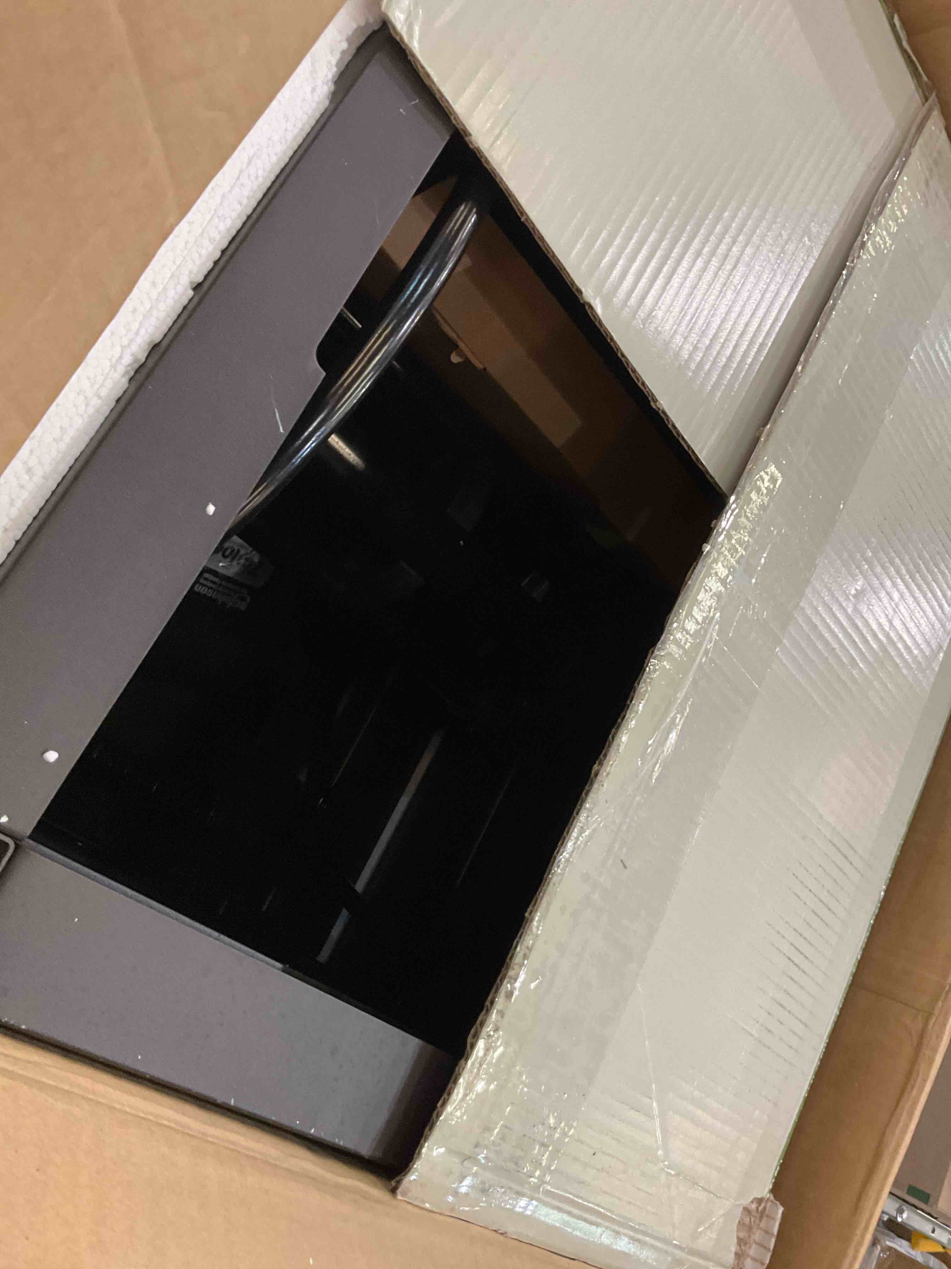 https://s3.amazonaws.com/lotting-images-prod/BargainHunt/EXS01389414_1722354014628.jpeg
