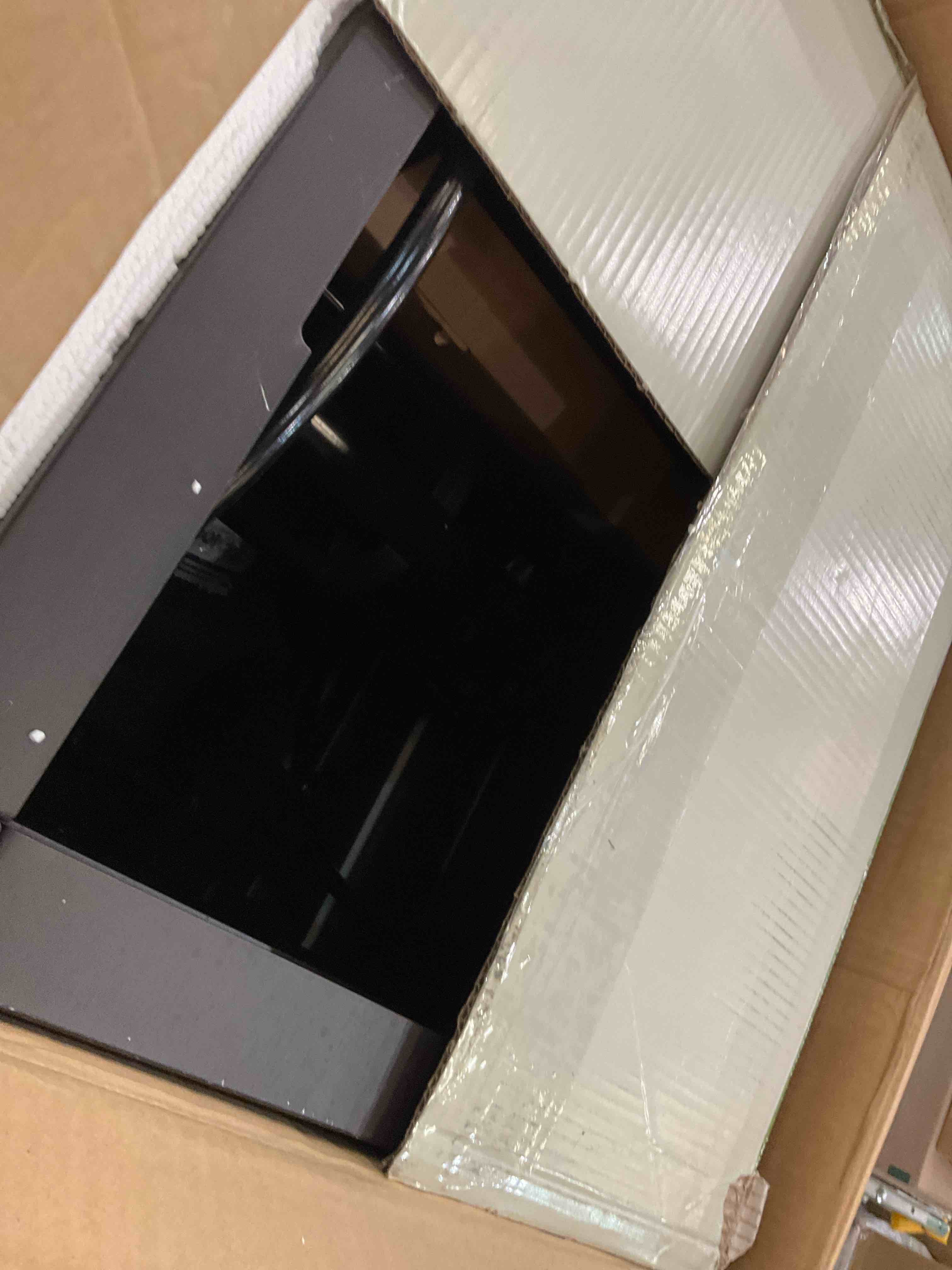 https://s3.amazonaws.com/lotting-images-prod/BargainHunt/EXS01389414_1722354016734.jpeg