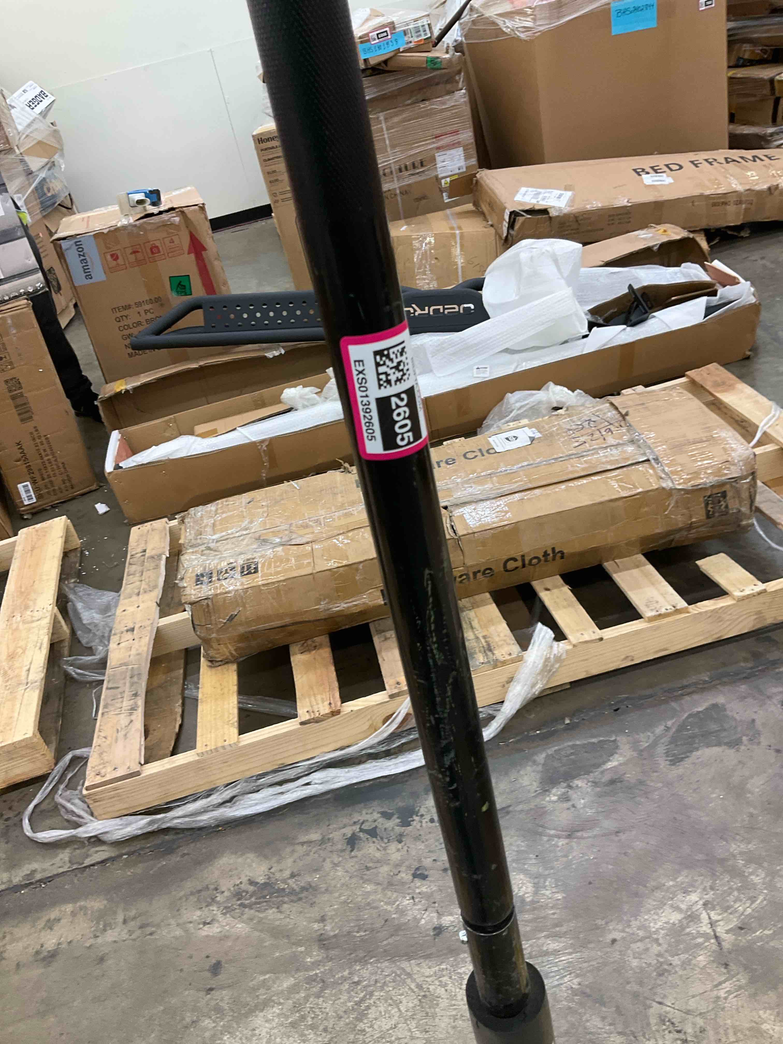 https://s3.amazonaws.com/lotting-images-prod/BargainHunt/EXS01392605_1723740491614.jpeg