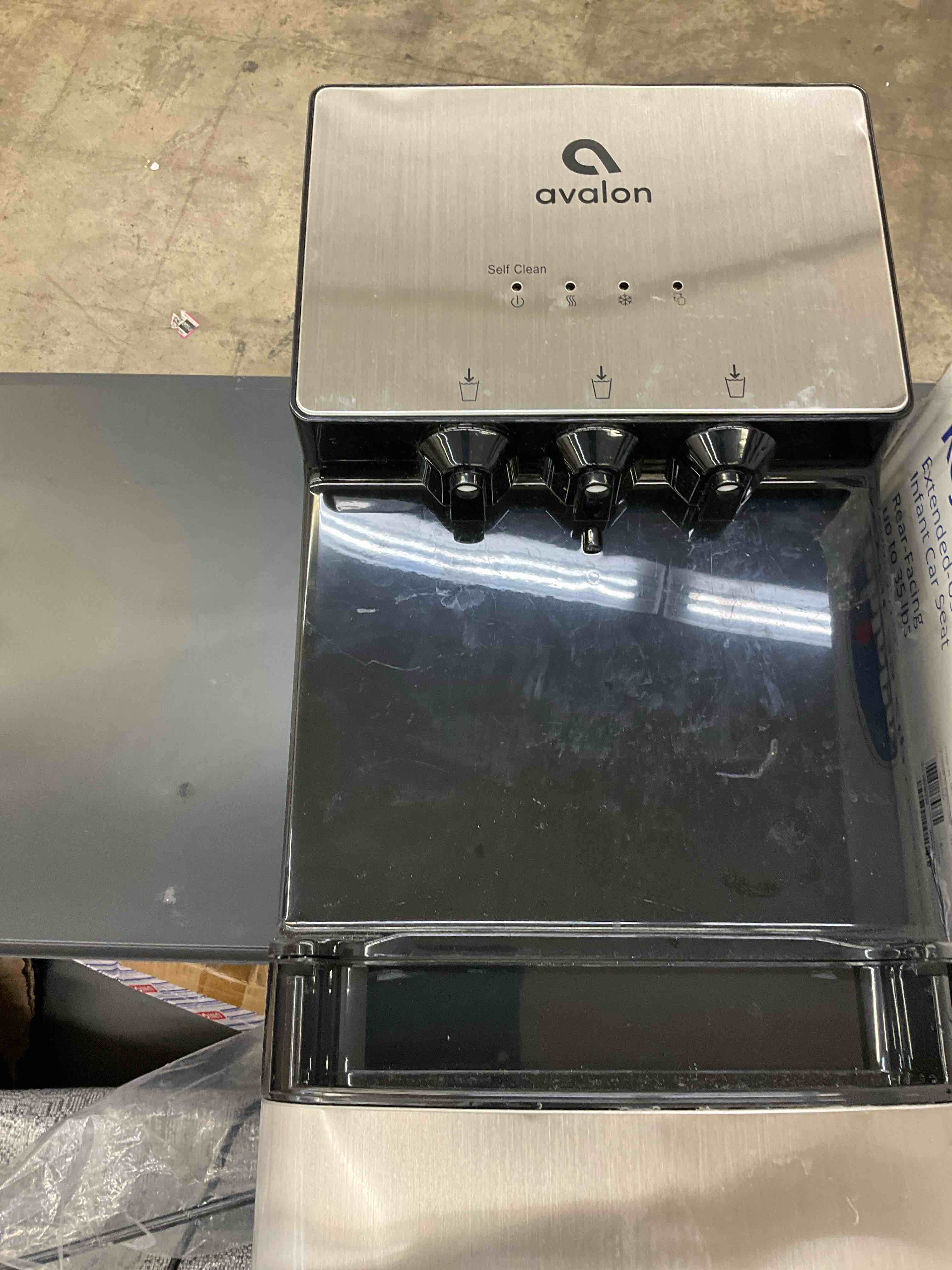 https://s3.amazonaws.com/lotting-images-prod/BargainHunt/EXS01392610_1723834420066.jpeg