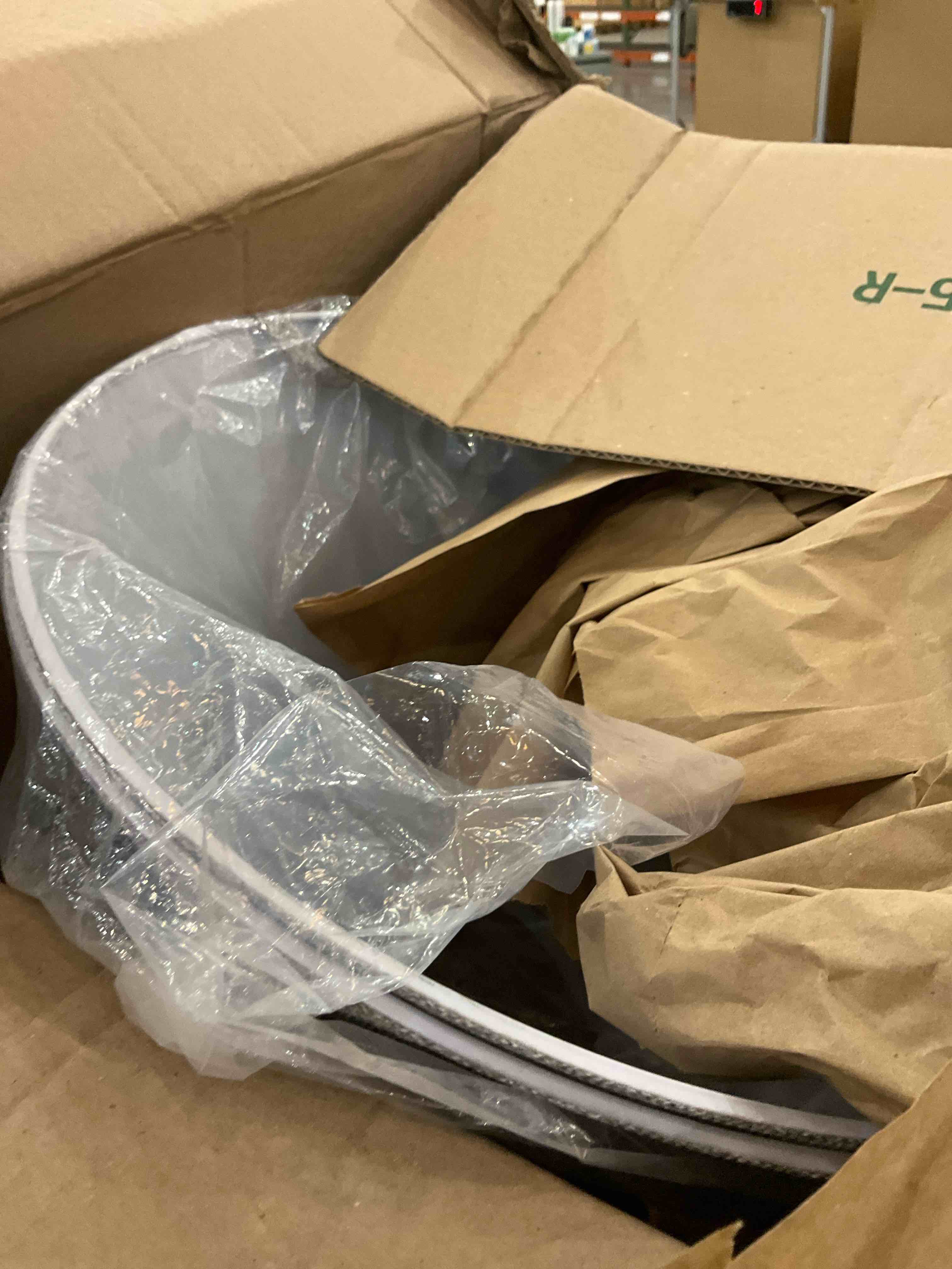 https://s3.amazonaws.com/lotting-images-prod/BargainHunt/EXS01400018_1722531966521.jpeg