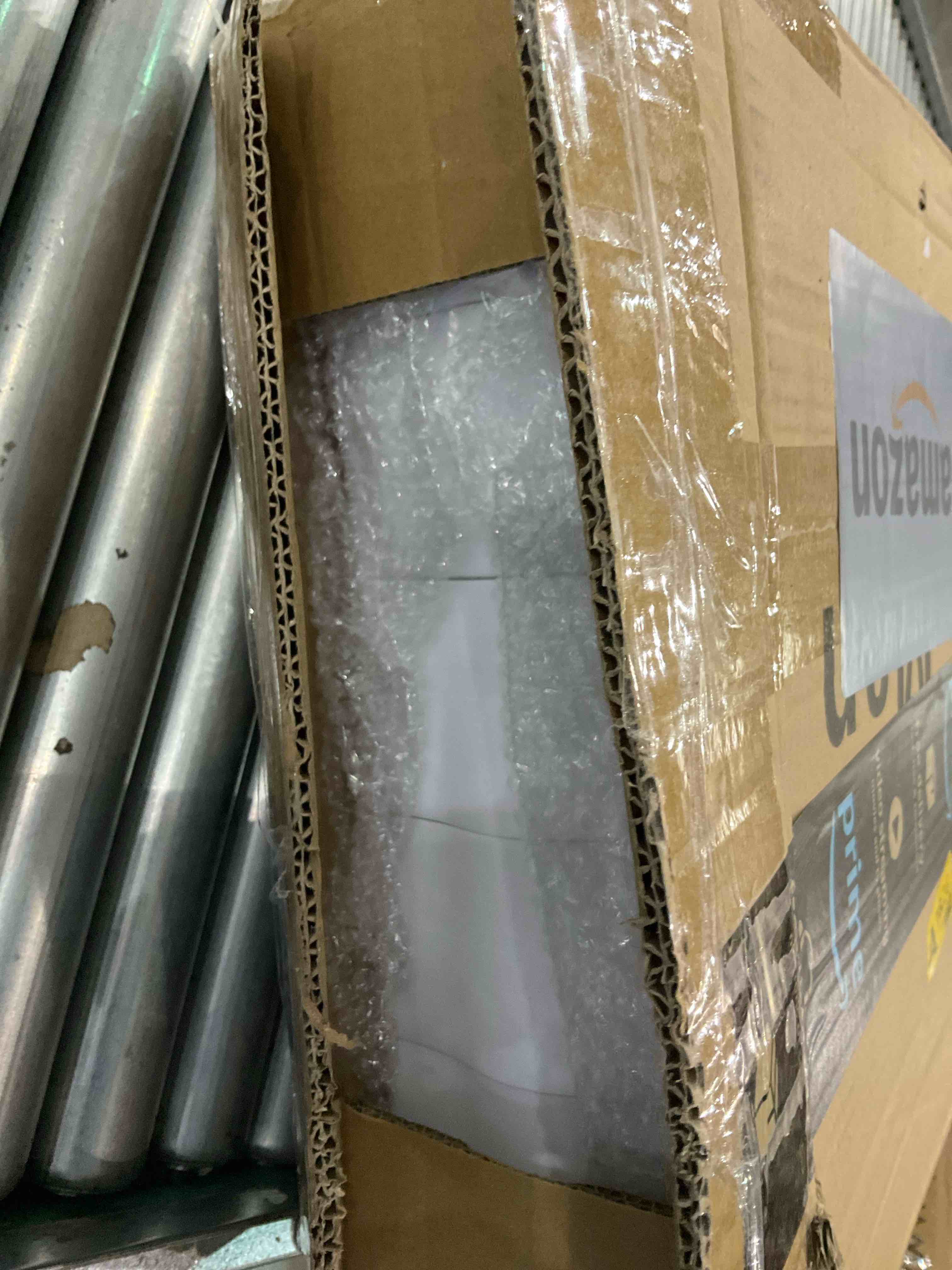 https://s3.amazonaws.com/lotting-images-prod/BargainHunt/EXS01400072_1722598180345.jpeg