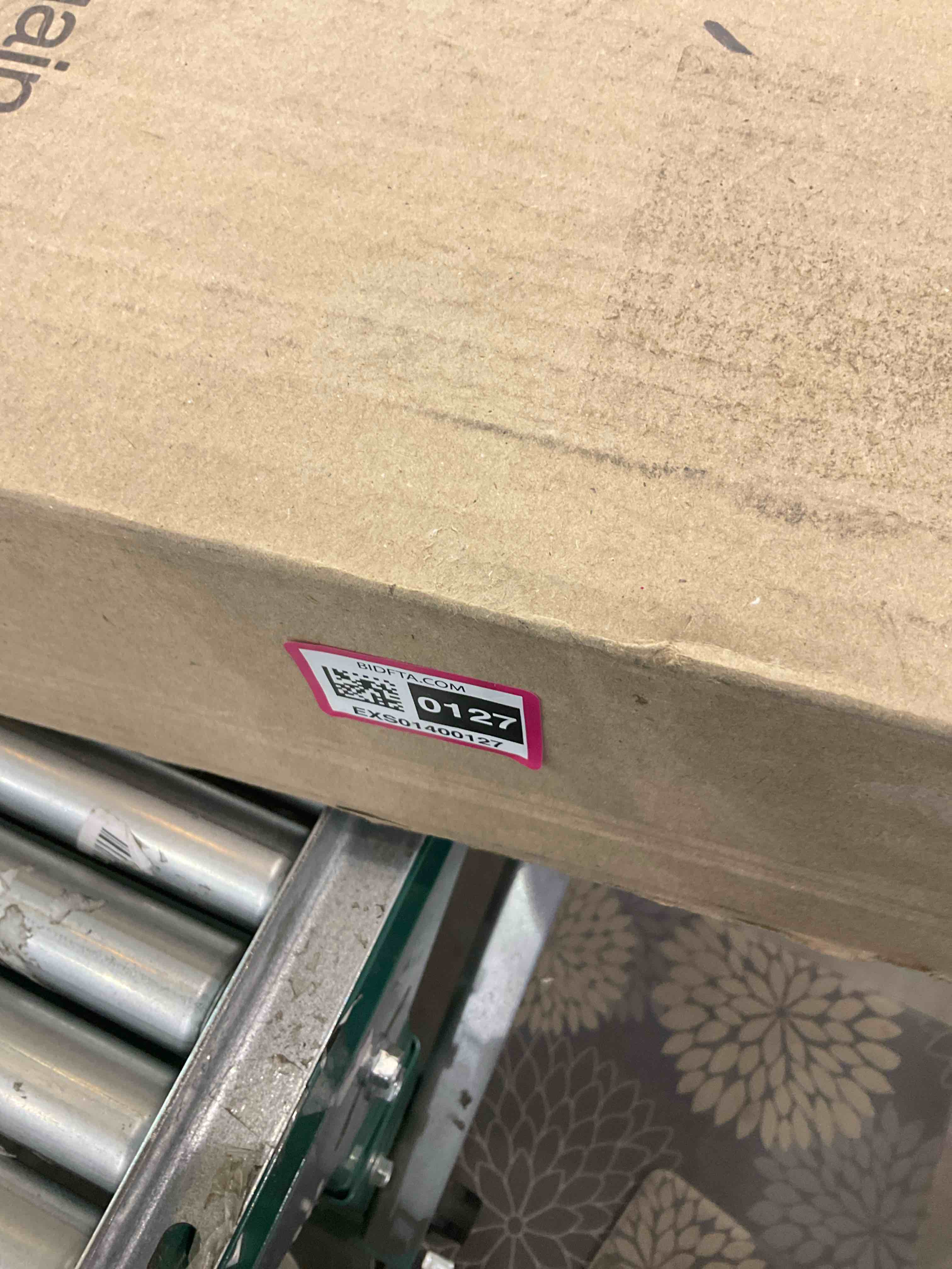 https://s3.amazonaws.com/lotting-images-prod/BargainHunt/EXS01400127_1722603080434.jpeg