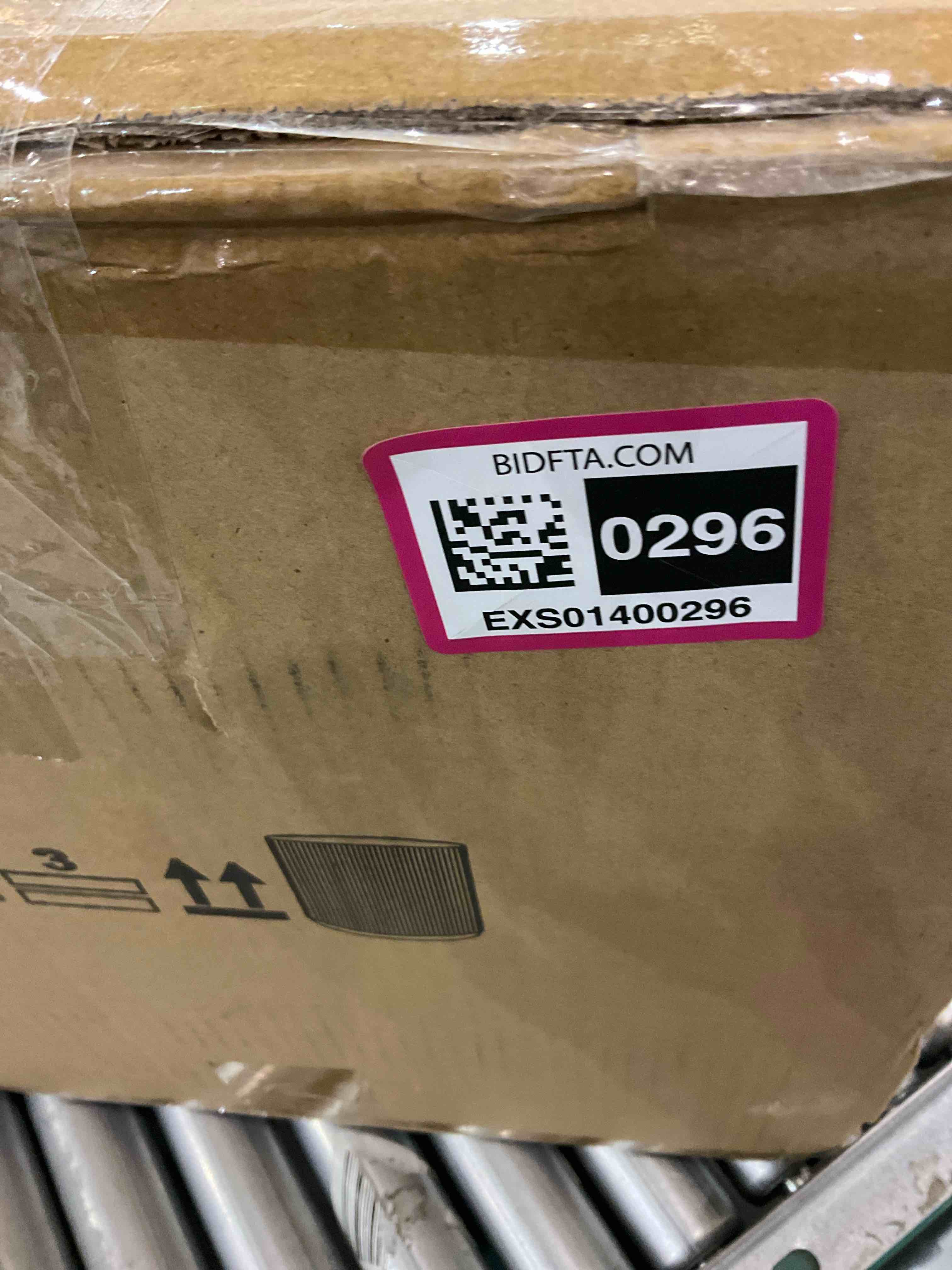 https://s3.amazonaws.com/lotting-images-prod/BargainHunt/EXS01400296_1722861216878.jpeg