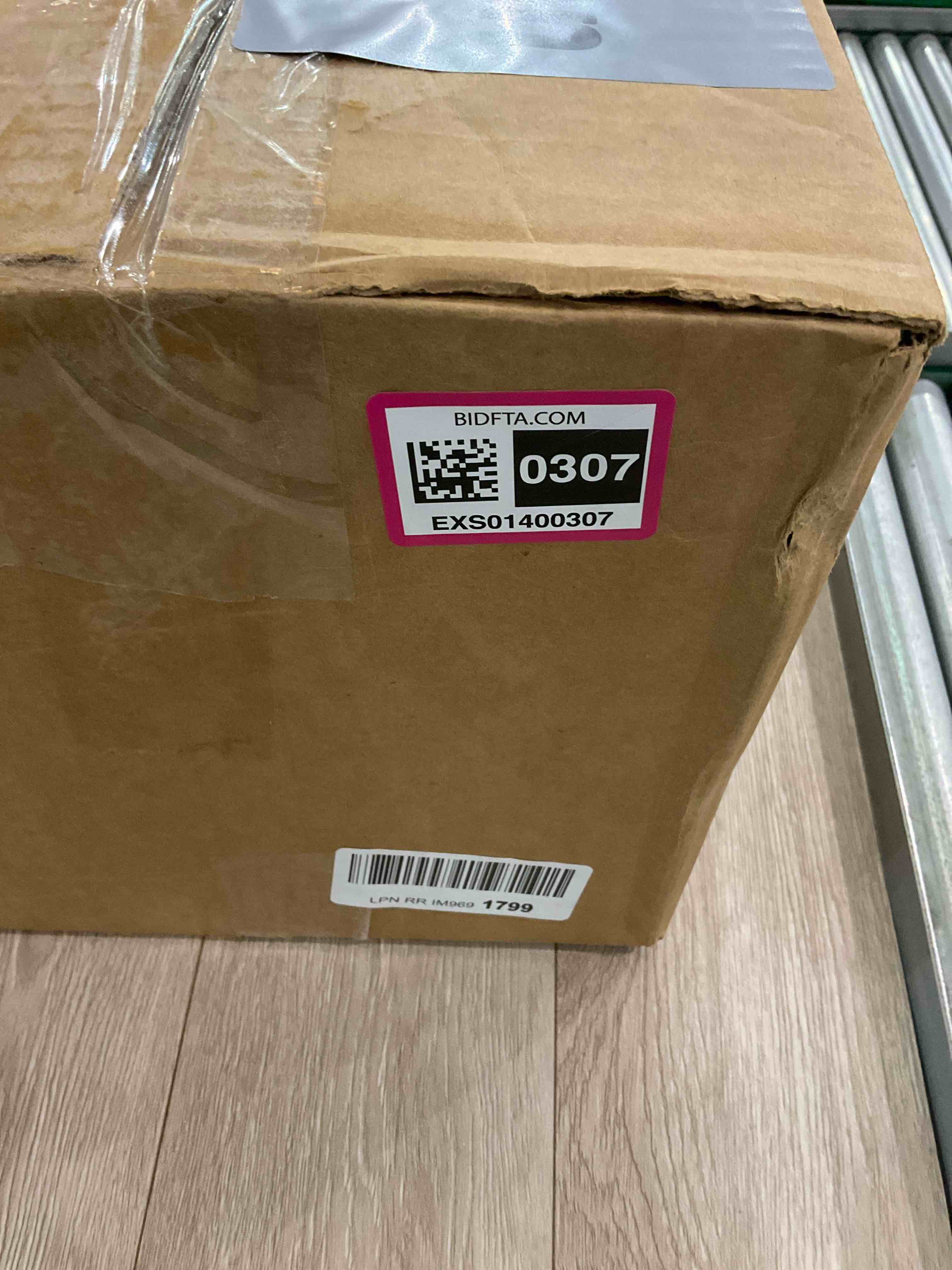 https://s3.amazonaws.com/lotting-images-prod/BargainHunt/EXS01400307_1722865133916.jpeg