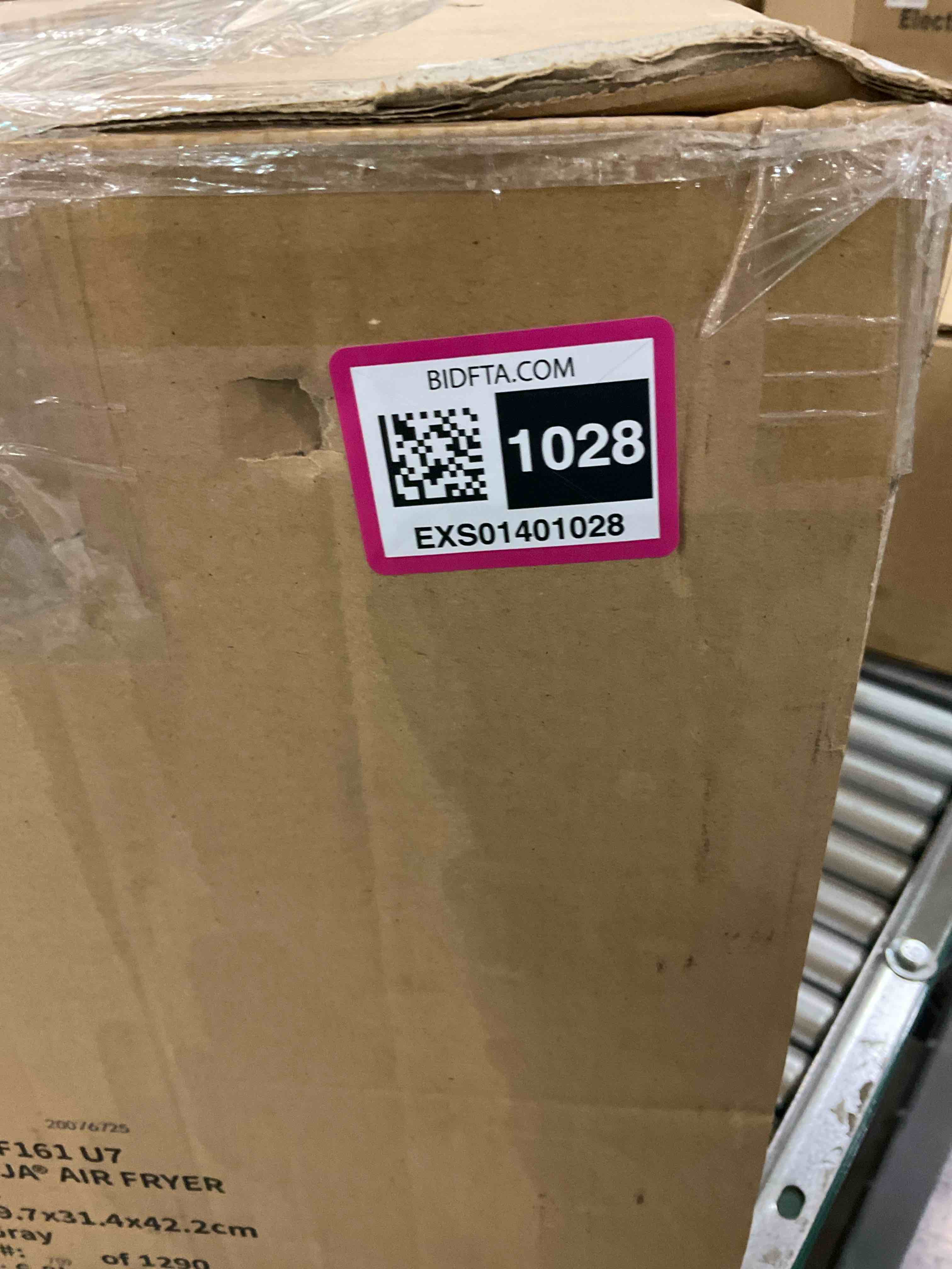 https://s3.amazonaws.com/lotting-images-prod/BargainHunt/EXS01401028_1721926584262.jpeg