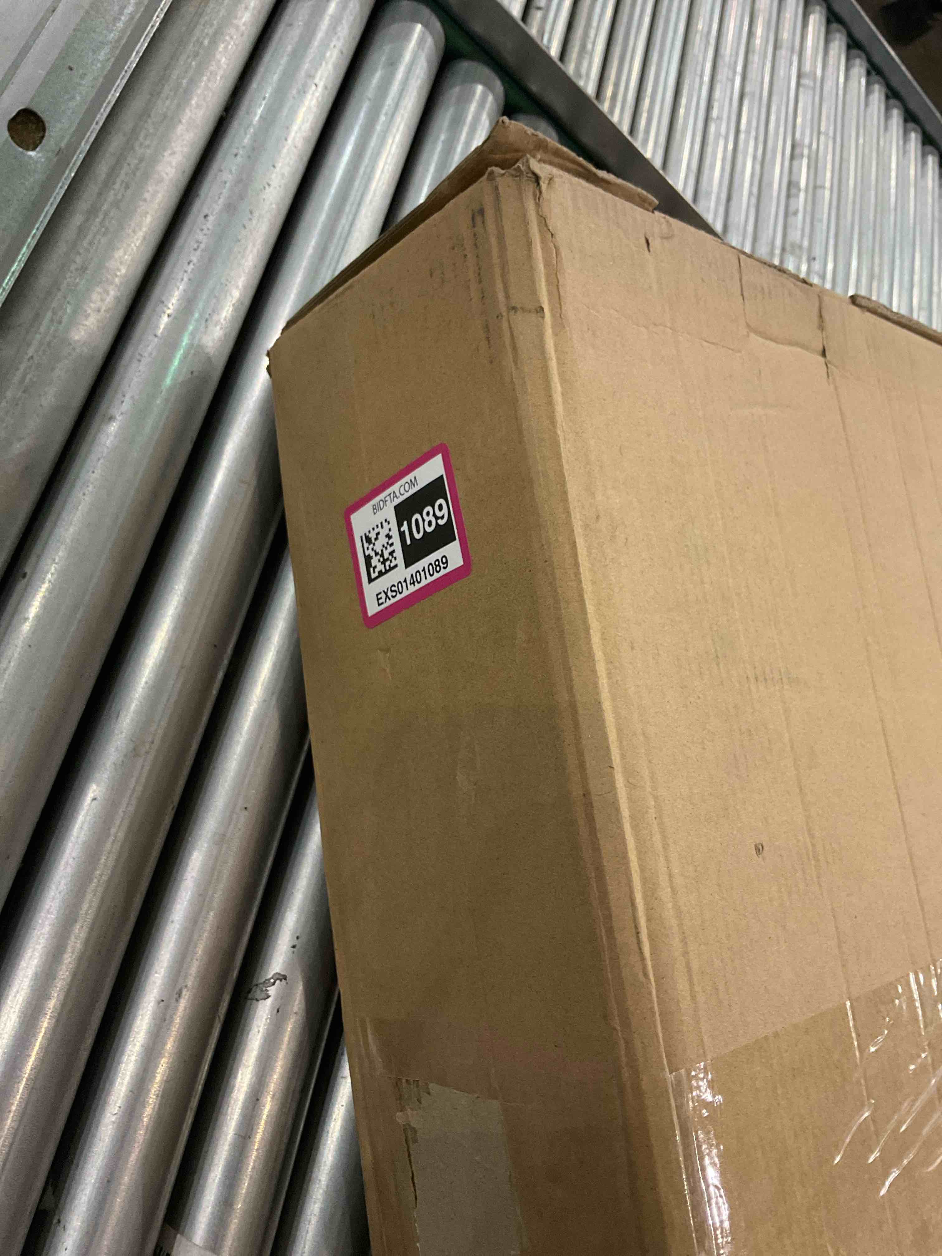https://s3.amazonaws.com/lotting-images-prod/BargainHunt/EXS01401089_1722253665247.jpeg