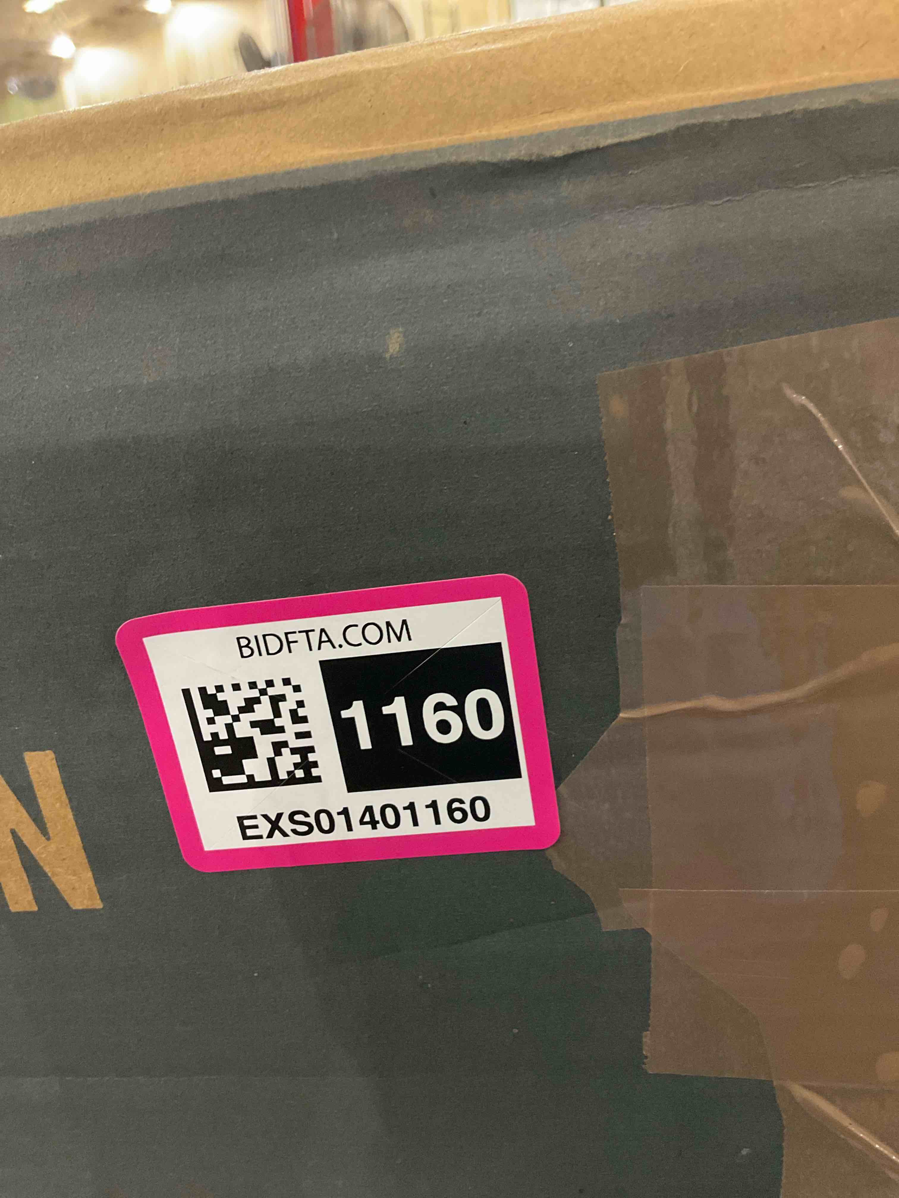 https://s3.amazonaws.com/lotting-images-prod/BargainHunt/EXS01401160_1722263854706.jpeg