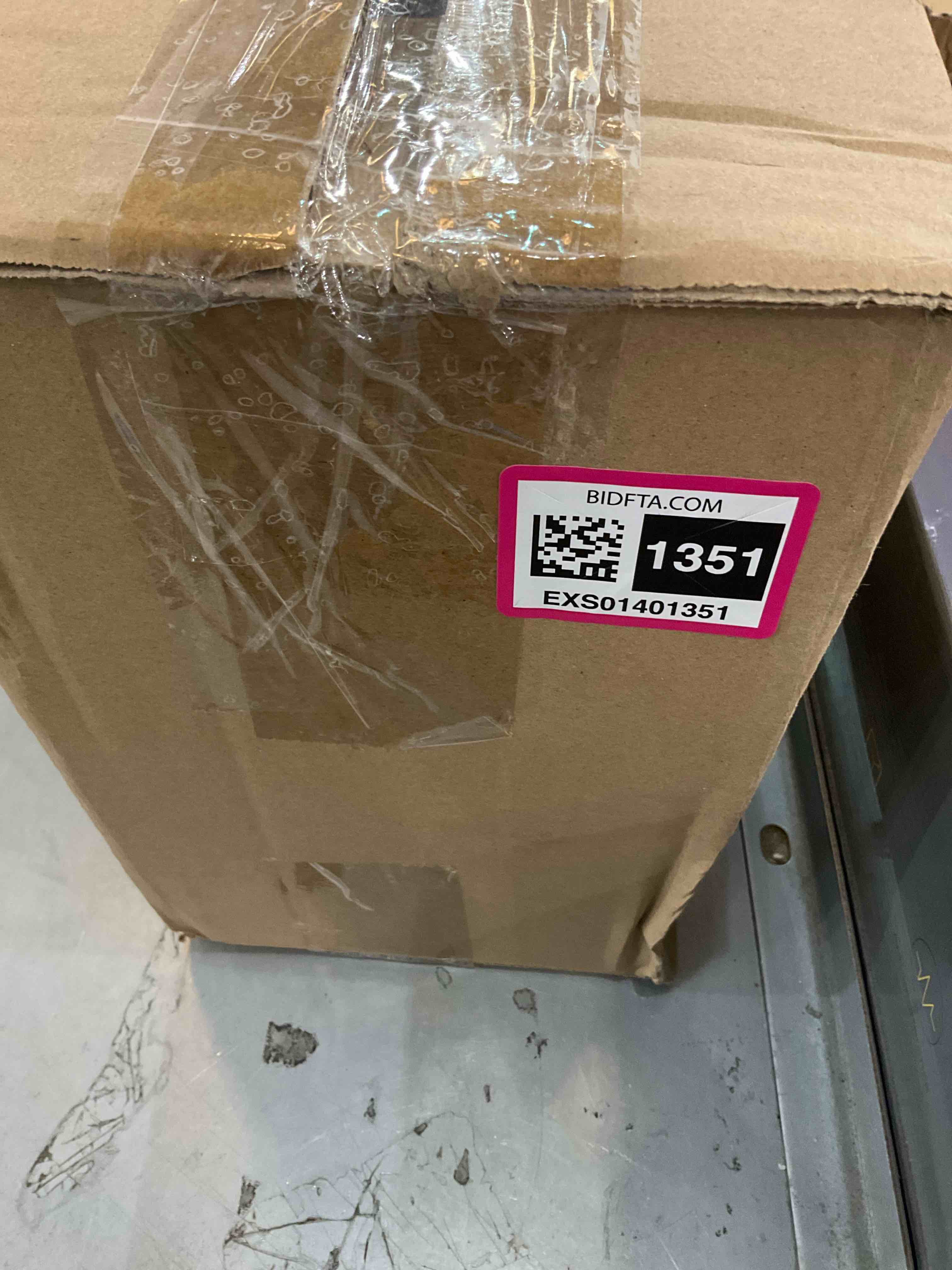 https://s3.amazonaws.com/lotting-images-prod/BargainHunt/EXS01401351_1722351677256.jpeg