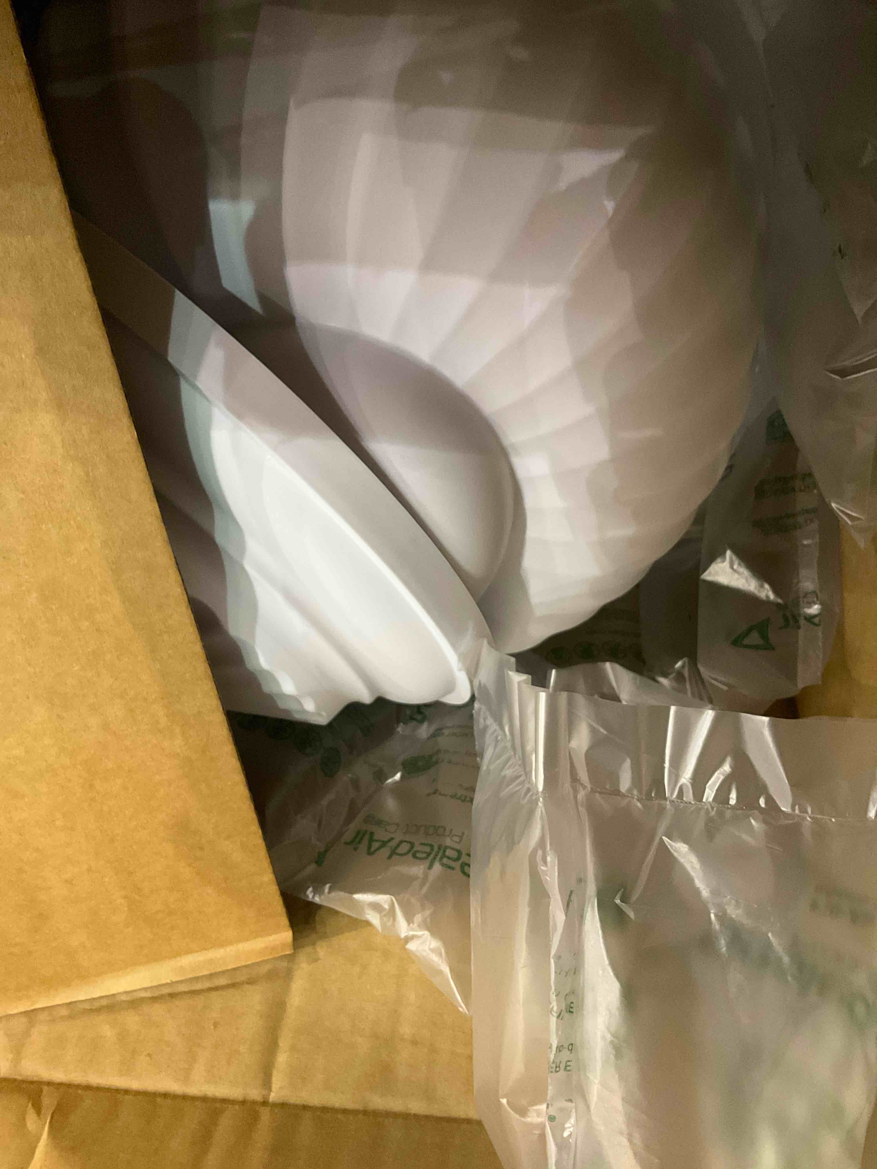 https://s3.amazonaws.com/lotting-images-prod/BargainHunt/EXS01401432_1722425414191.jpeg