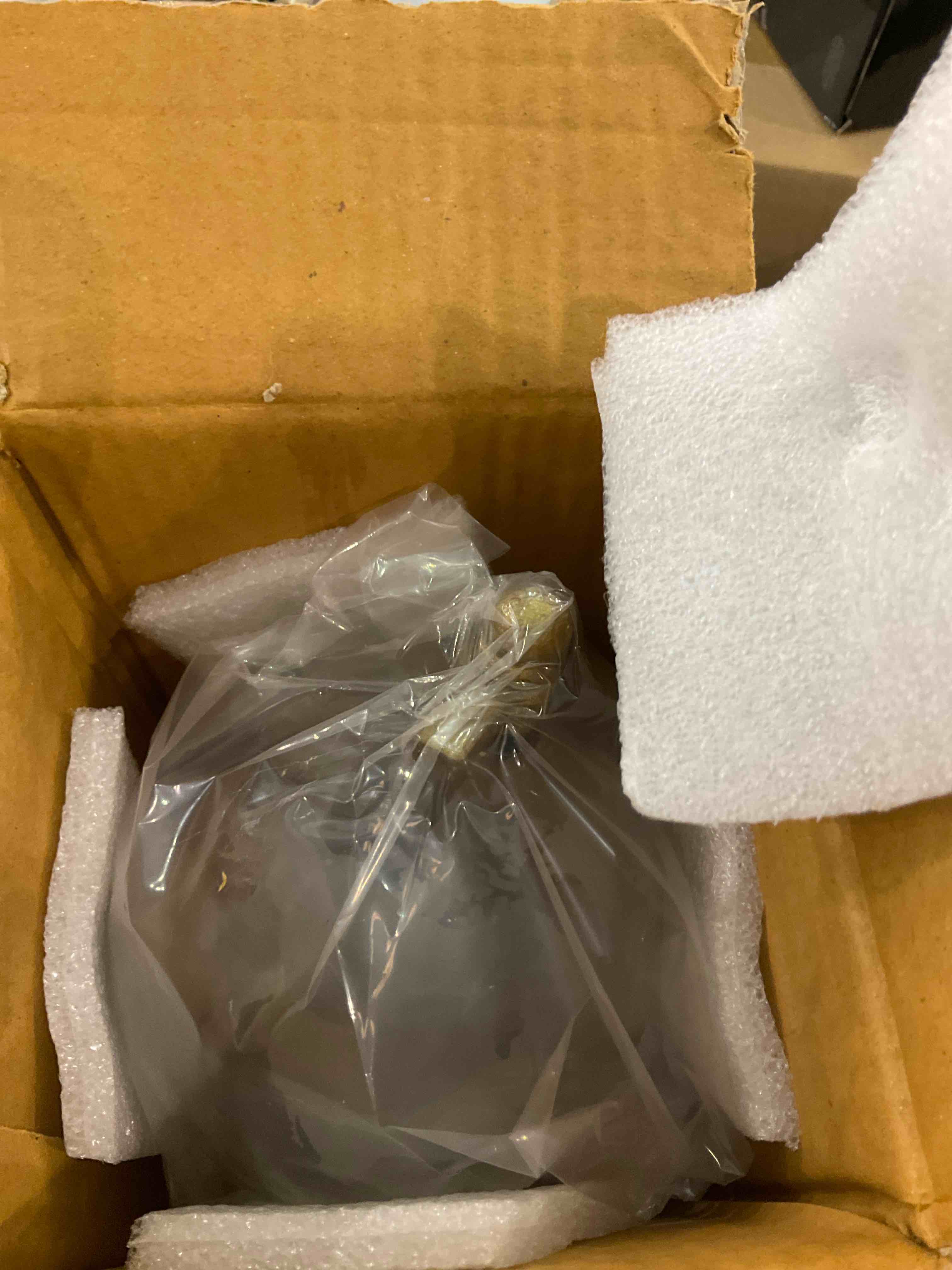 https://s3.amazonaws.com/lotting-images-prod/BargainHunt/EXS01401466_1722428062476.jpeg