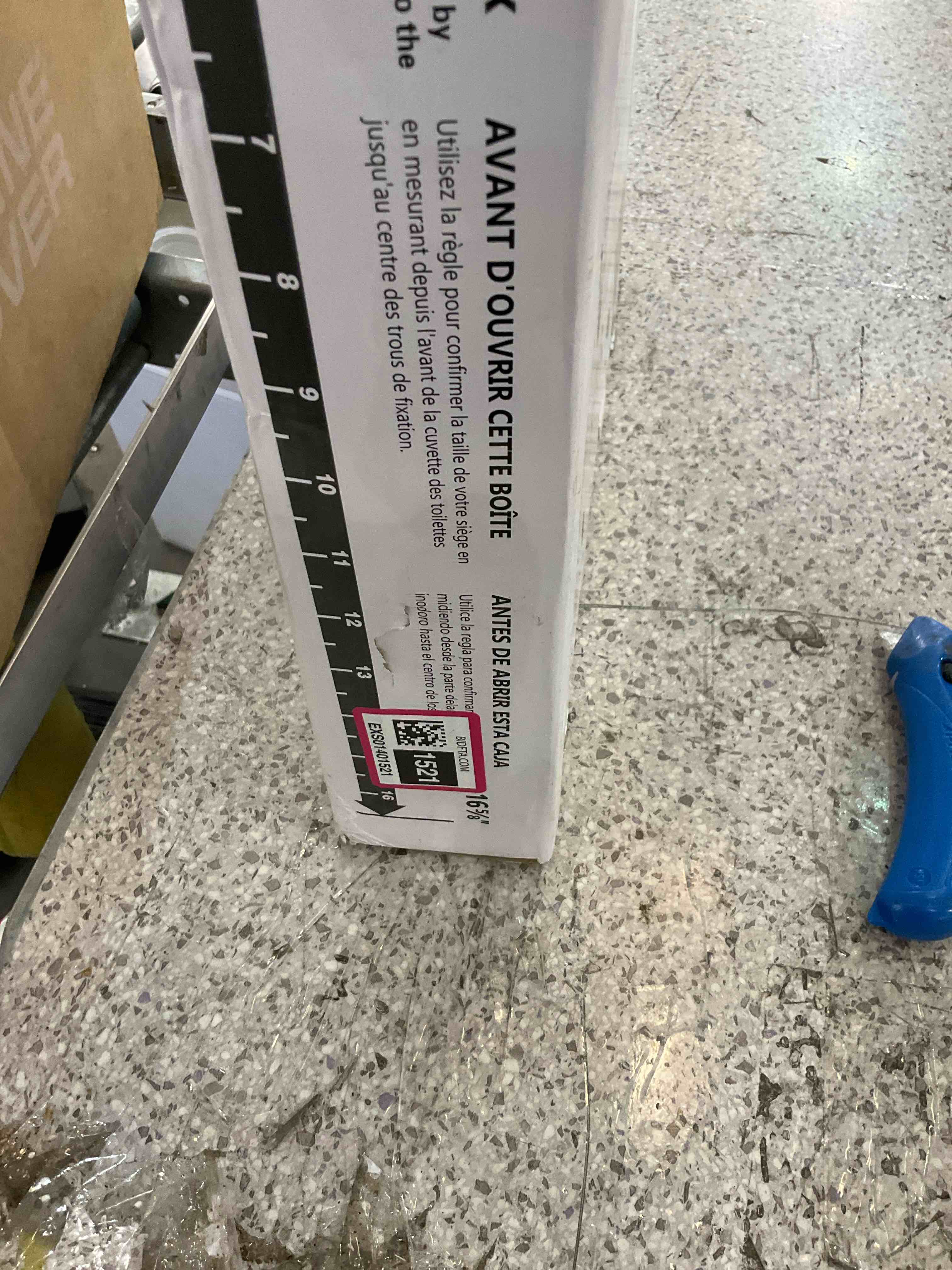 https://s3.amazonaws.com/lotting-images-prod/BargainHunt/EXS01401521_1722452153043.jpeg