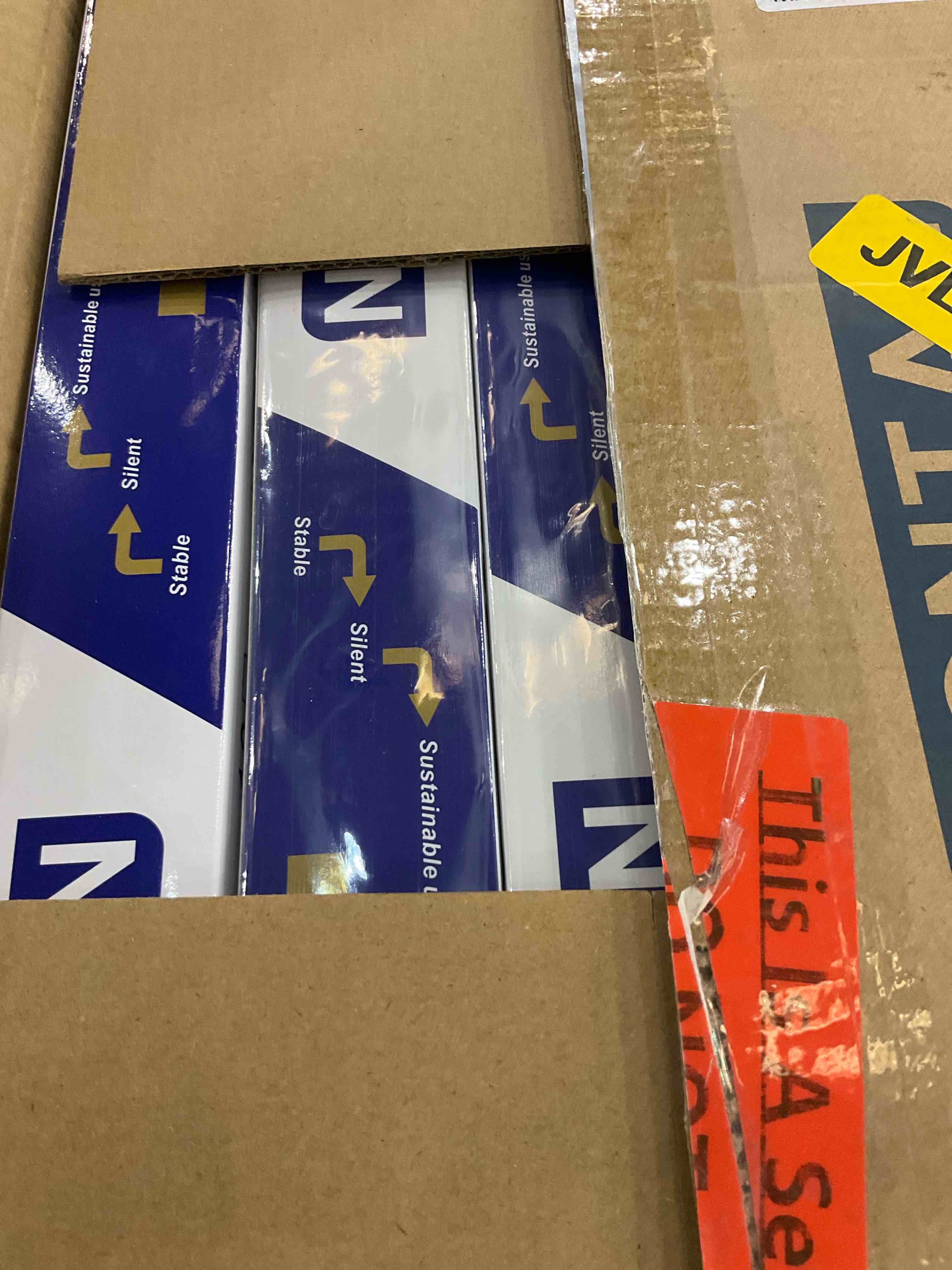 https://s3.amazonaws.com/lotting-images-prod/BargainHunt/EXS01401523_1722452313669.jpeg