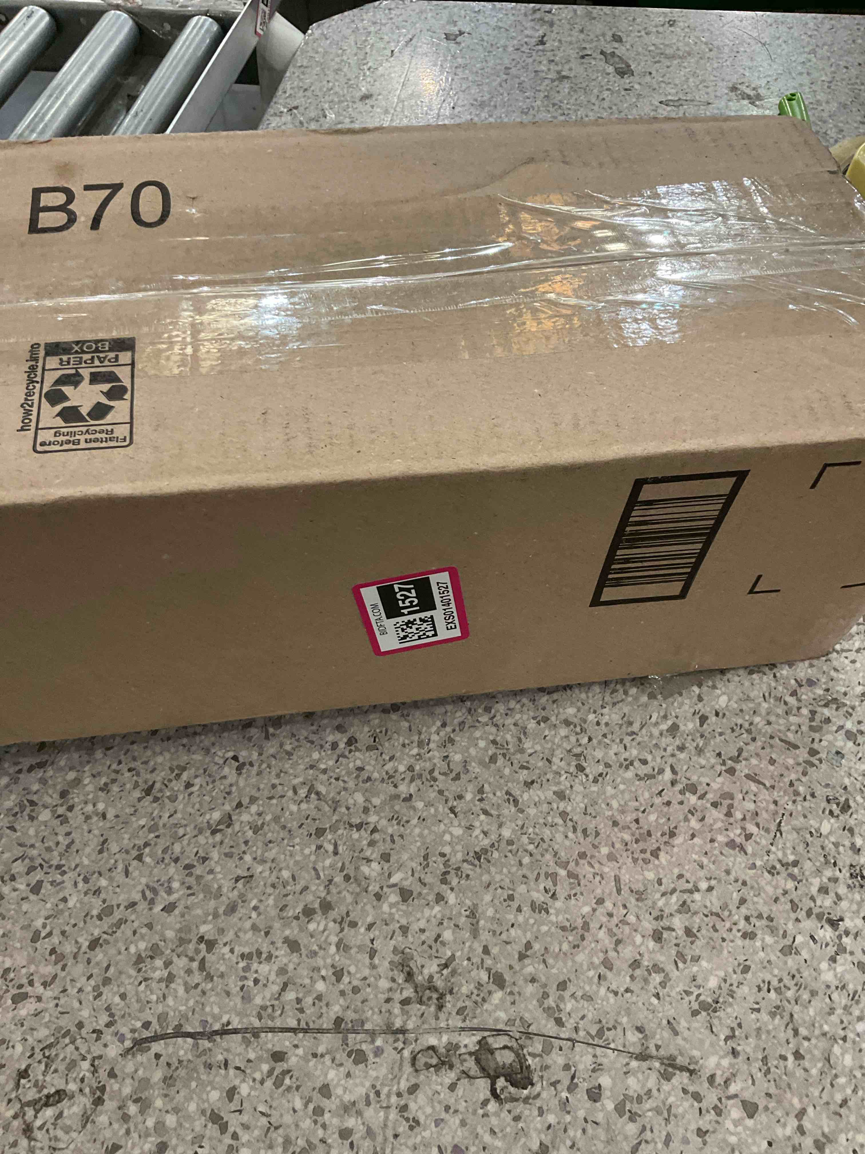 https://s3.amazonaws.com/lotting-images-prod/BargainHunt/EXS01401527_1722452812232.jpeg