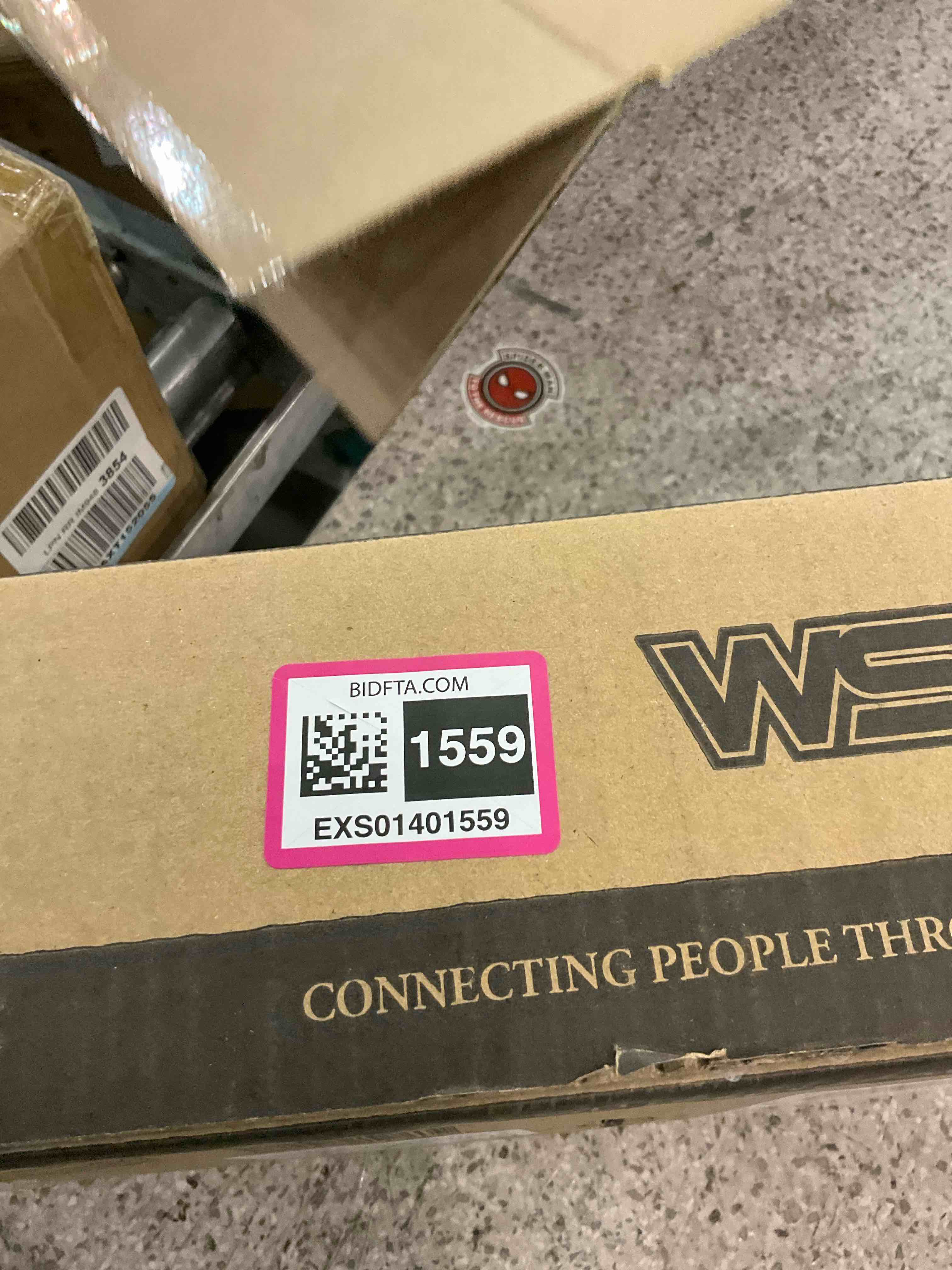 https://s3.amazonaws.com/lotting-images-prod/BargainHunt/EXS01401559_1722597752116.jpeg