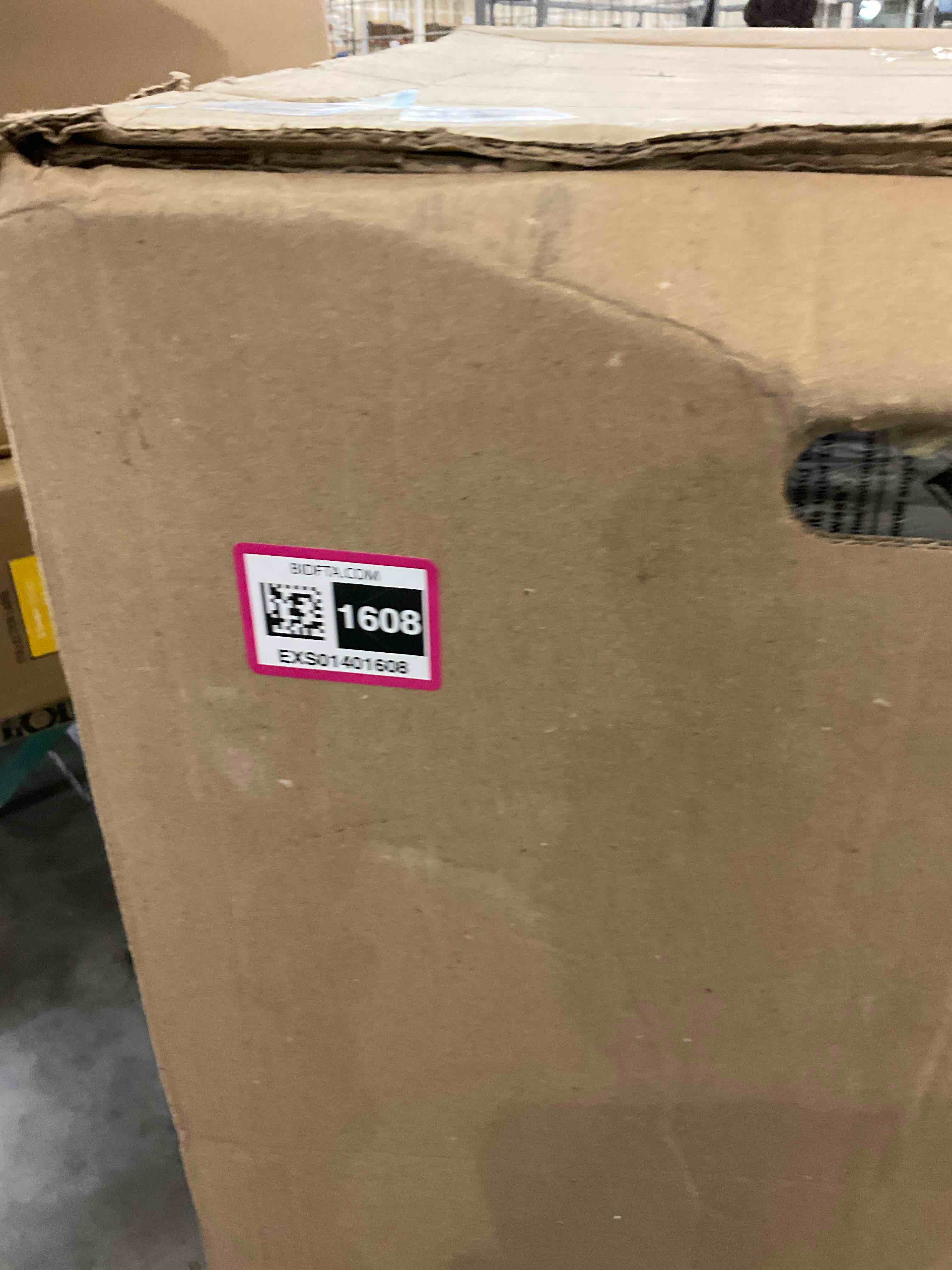 https://s3.amazonaws.com/lotting-images-prod/BargainHunt/EXS01401608_1722605076446.jpeg