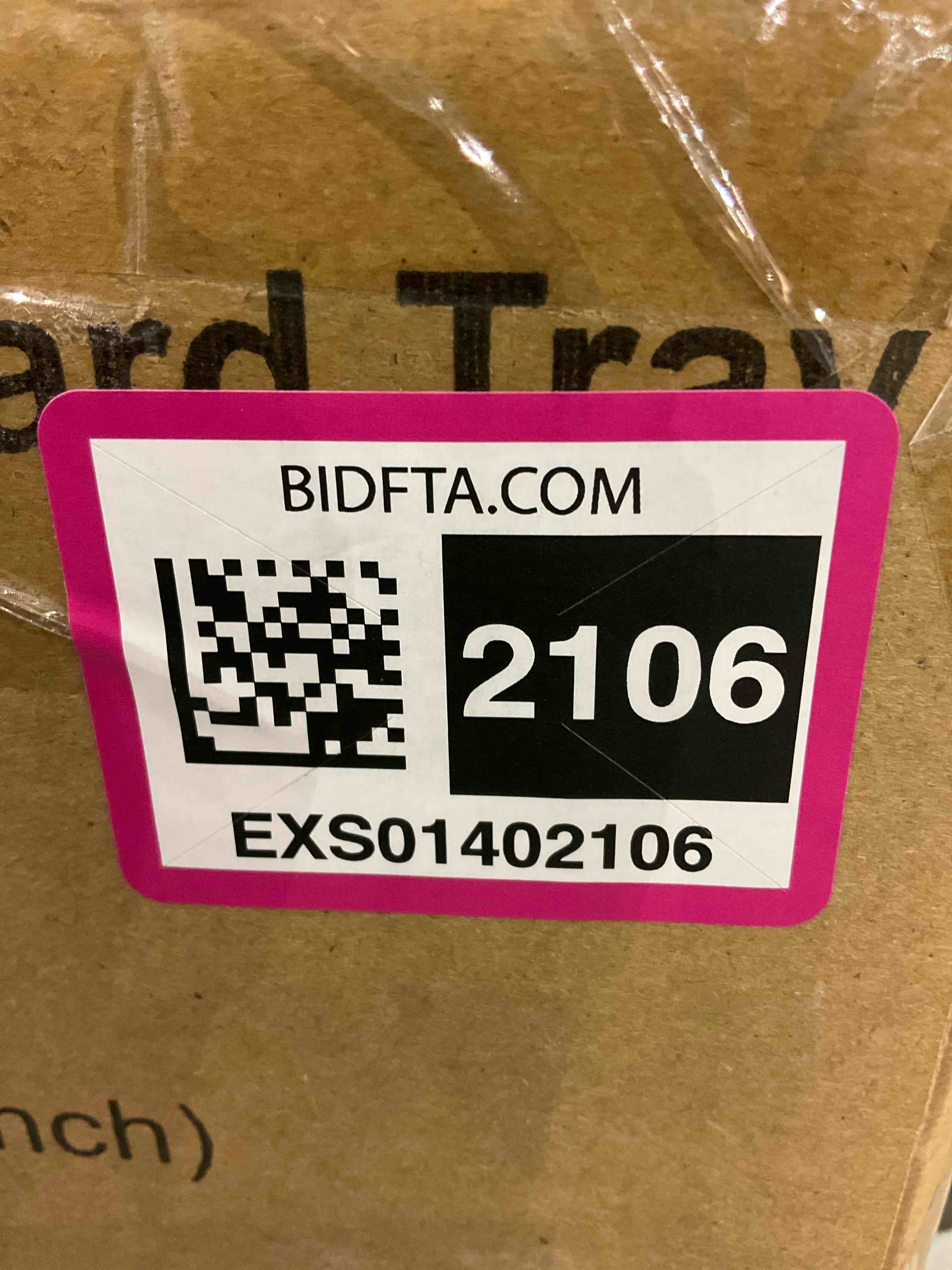https://s3.amazonaws.com/lotting-images-prod/BargainHunt/EXS01402106_1722426429609.jpeg