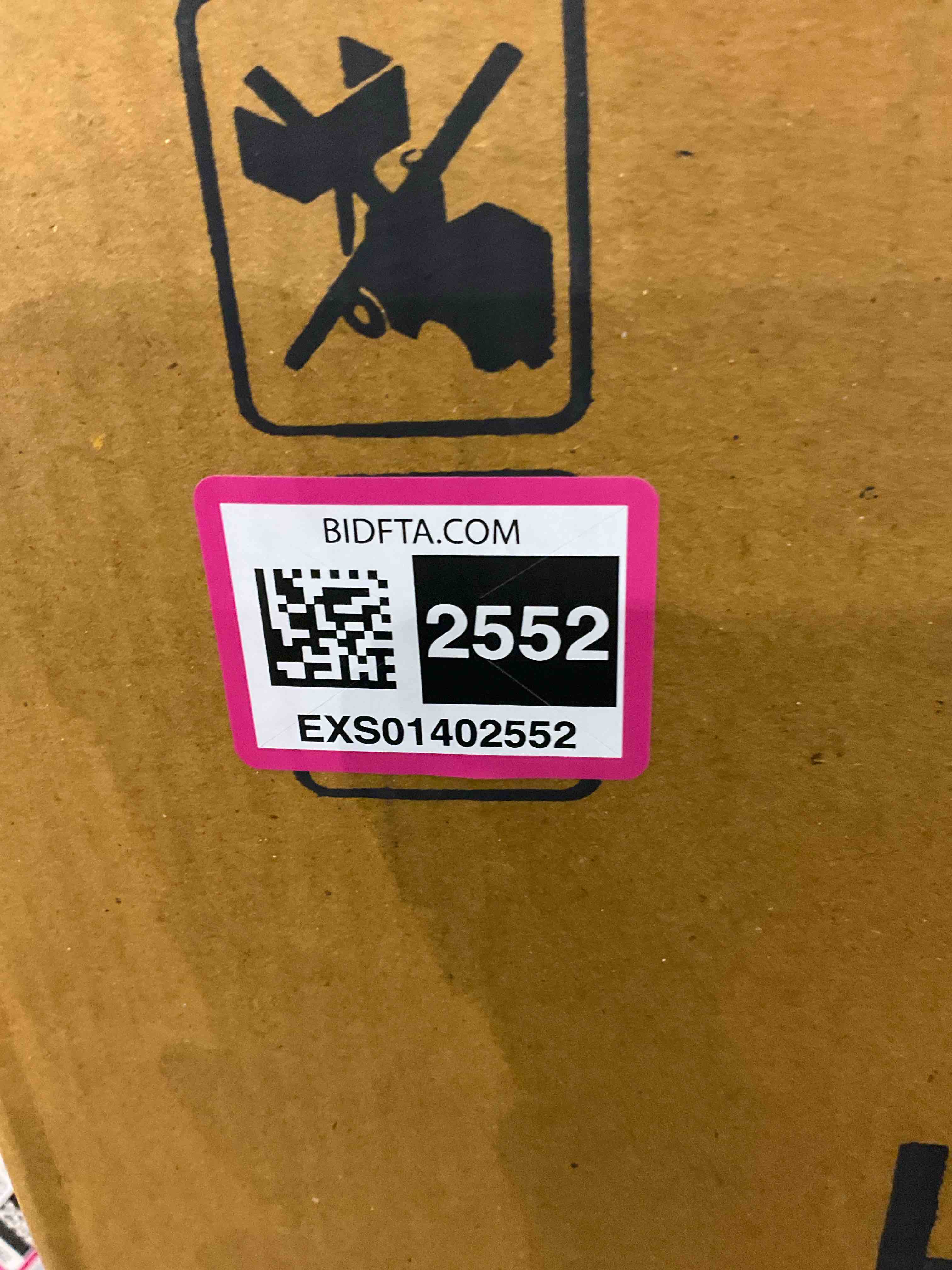 https://s3.amazonaws.com/lotting-images-prod/BargainHunt/EXS01402552_1722858912746.jpeg