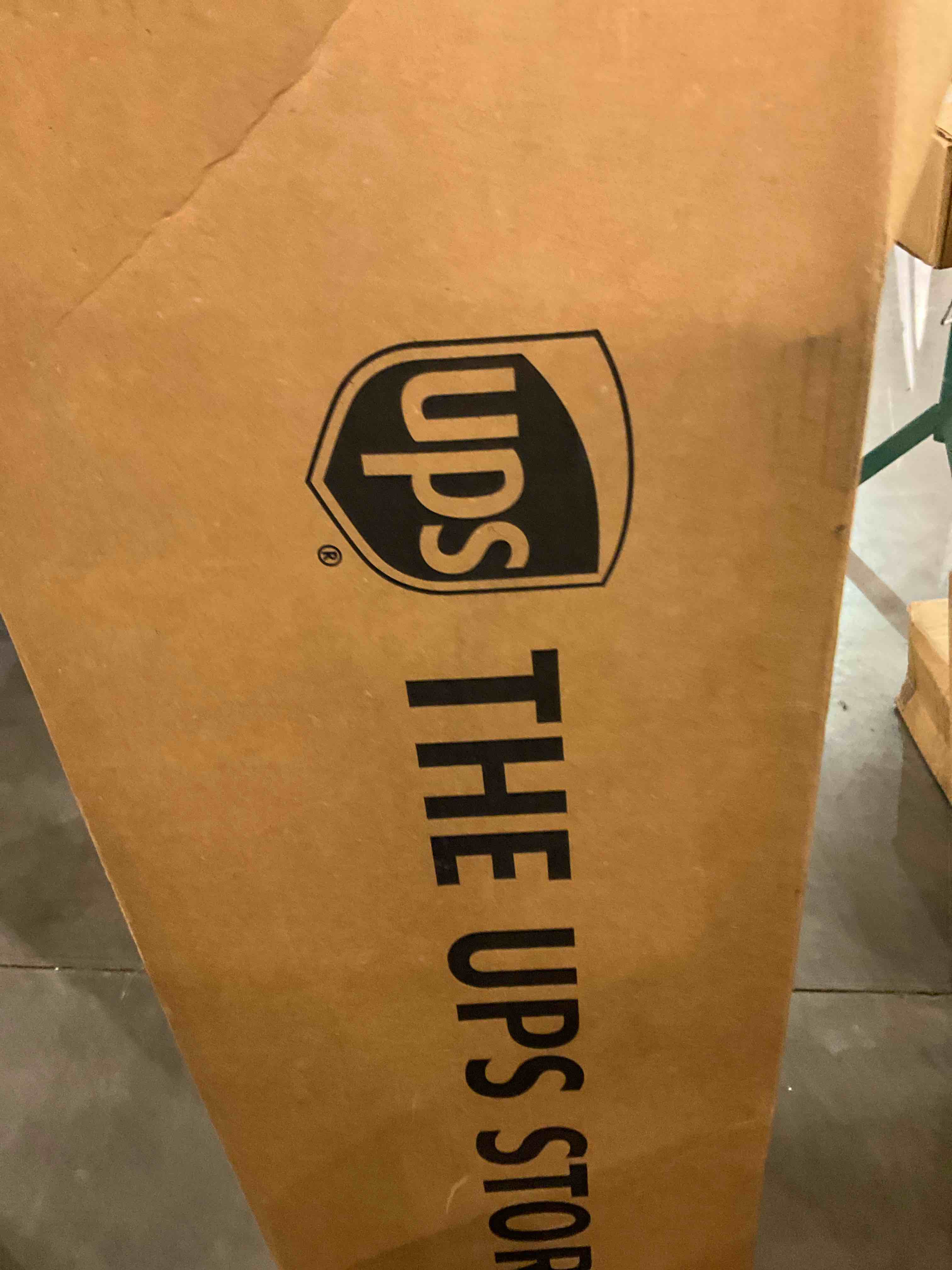 https://s3.amazonaws.com/lotting-images-prod/BargainHunt/EXS01402593_1722867155111.jpeg