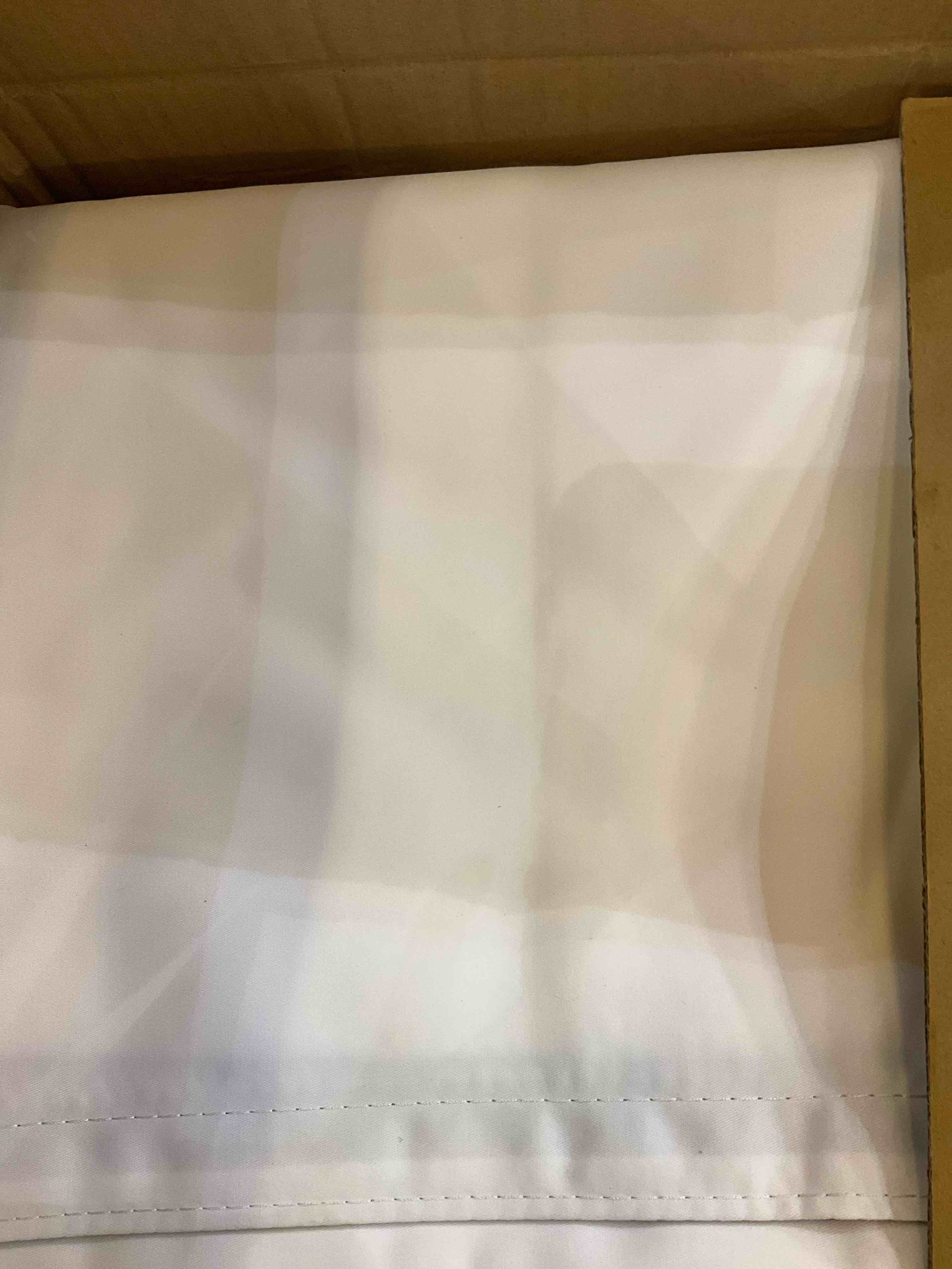 https://s3.amazonaws.com/lotting-images-prod/BargainHunt/EXS01402963_1723144393656.jpeg