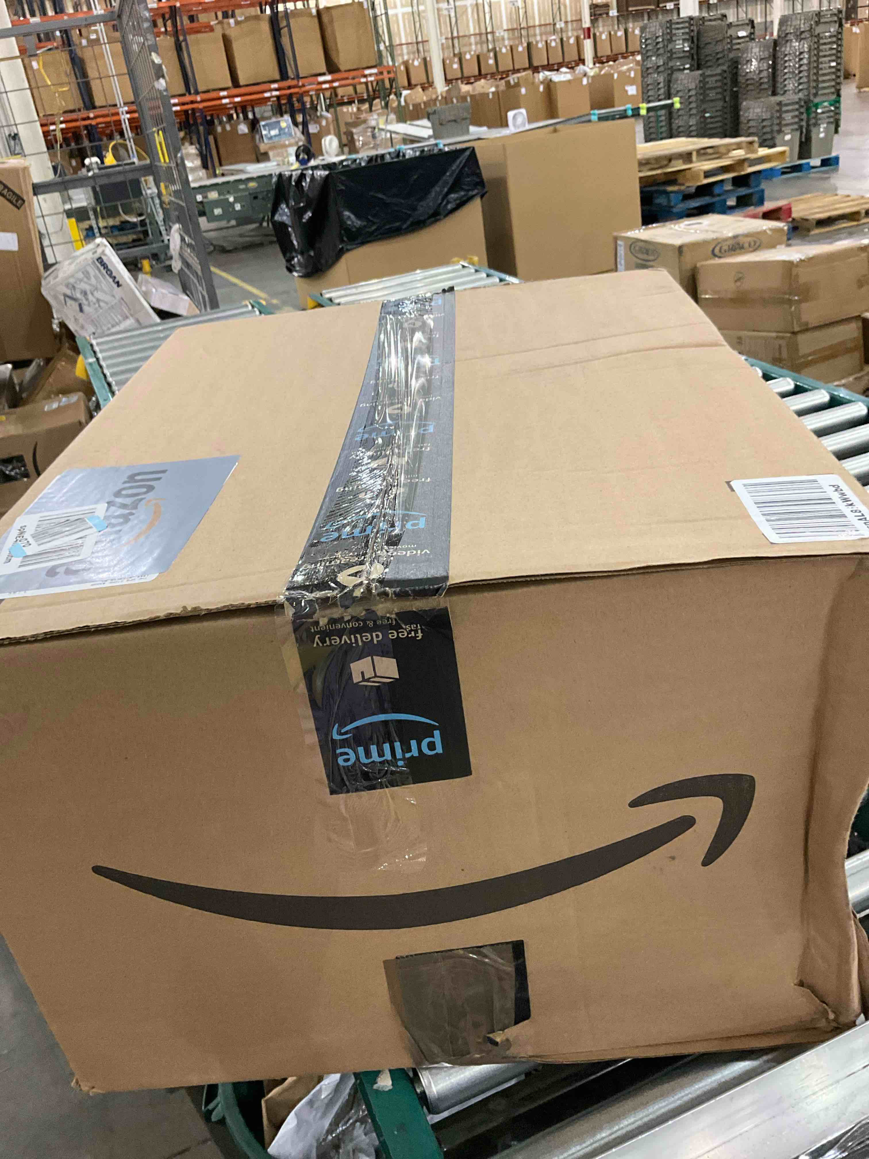 https://s3.amazonaws.com/lotting-images-prod/BargainHunt/EXS01403394_1723644414949.jpeg