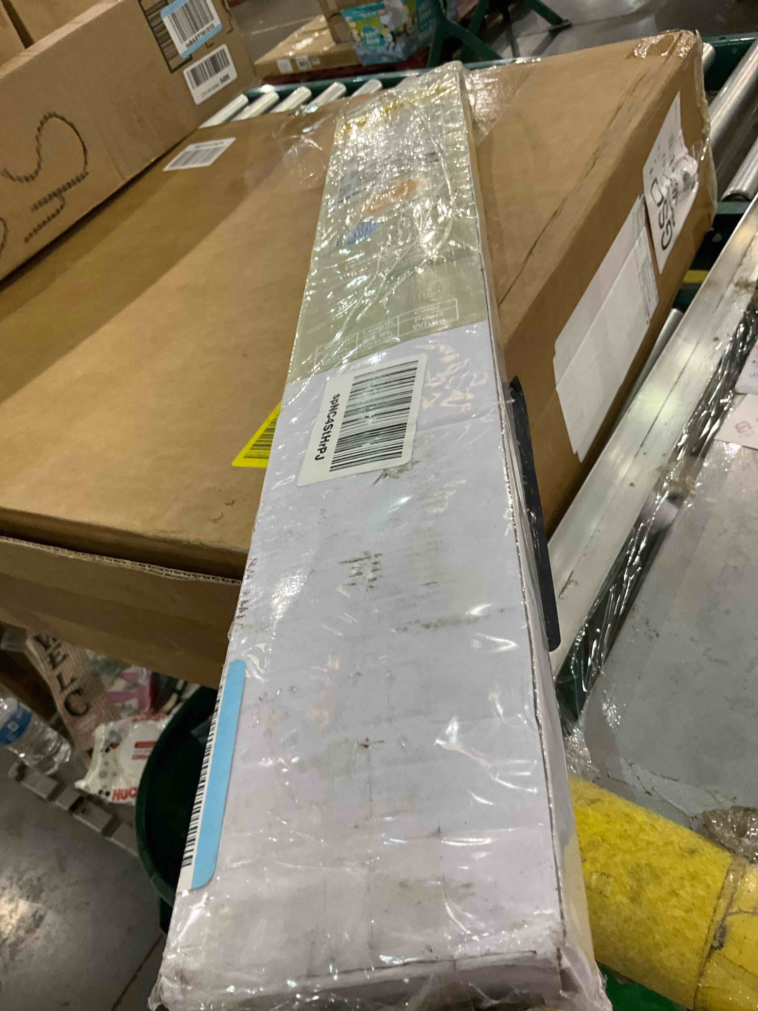 https://s3.amazonaws.com/lotting-images-prod/BargainHunt/EXS01403576_1723039640316.jpeg
