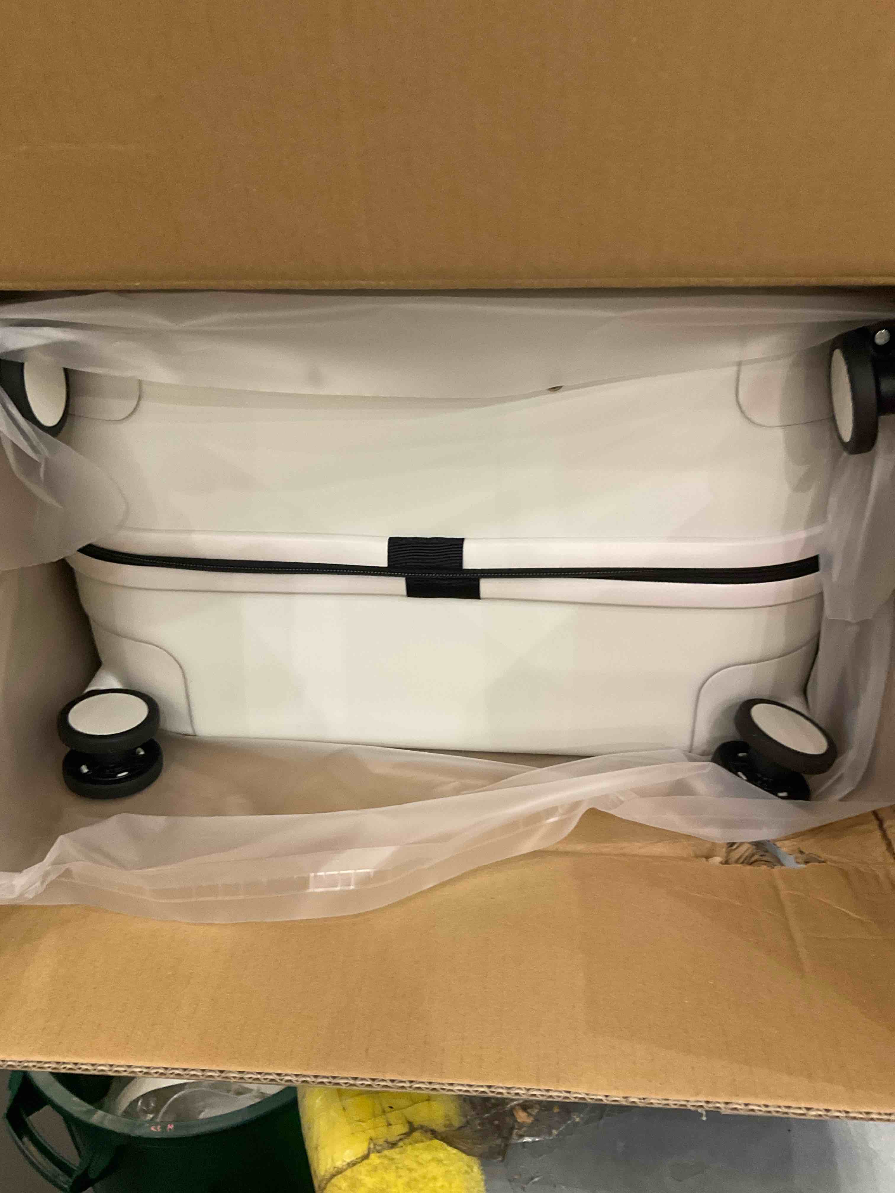 https://s3.amazonaws.com/lotting-images-prod/BargainHunt/EXS01403776_1723137450740.jpeg